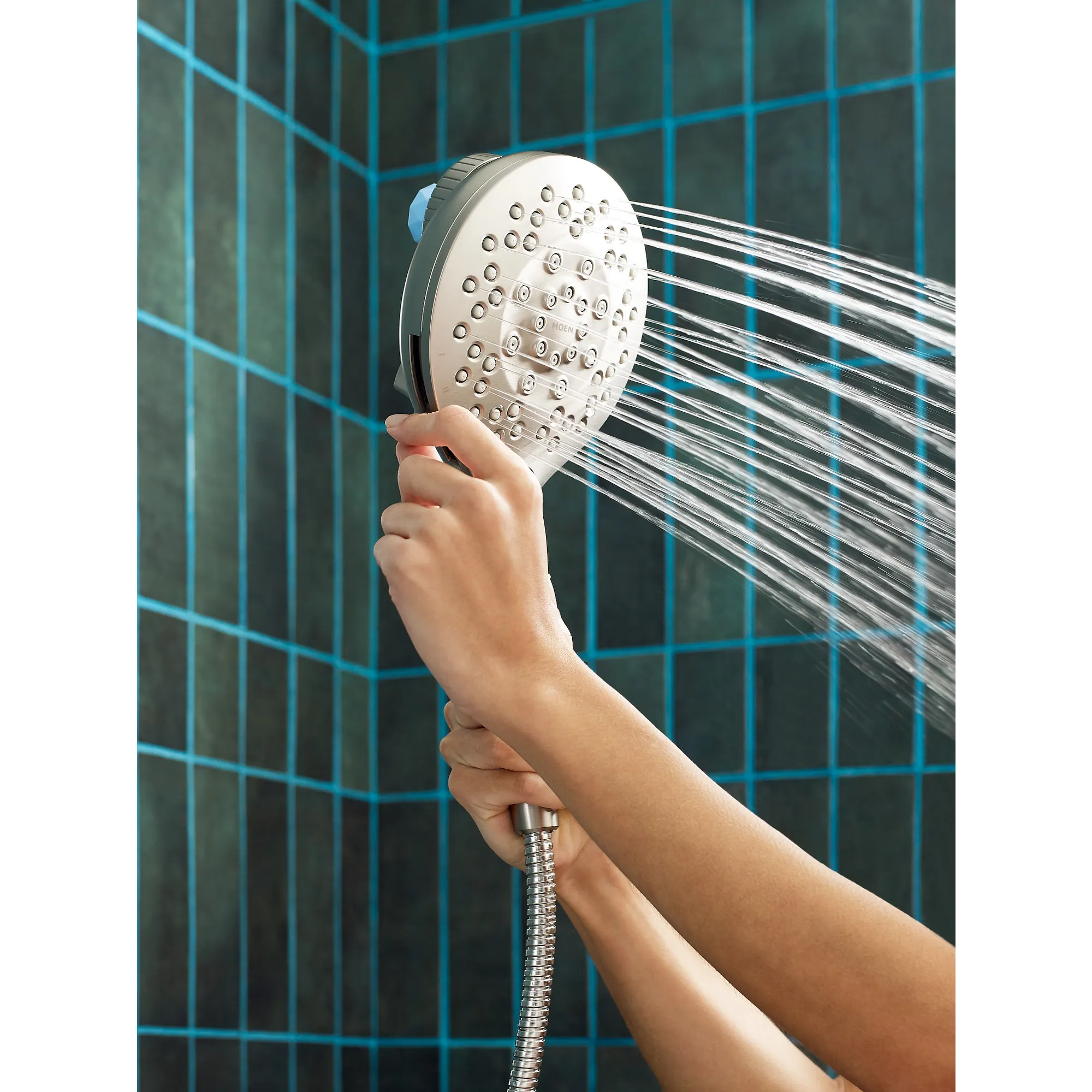 Inly Moen® Aromatherapy Handshower With Magnetix® - Image 9
