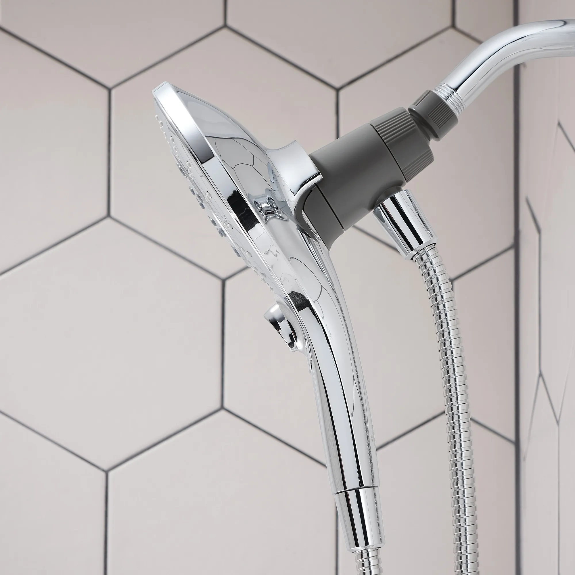 Engage Six-Function 5 1/2" Diameter Spray Head Handheld Shower - Image 4