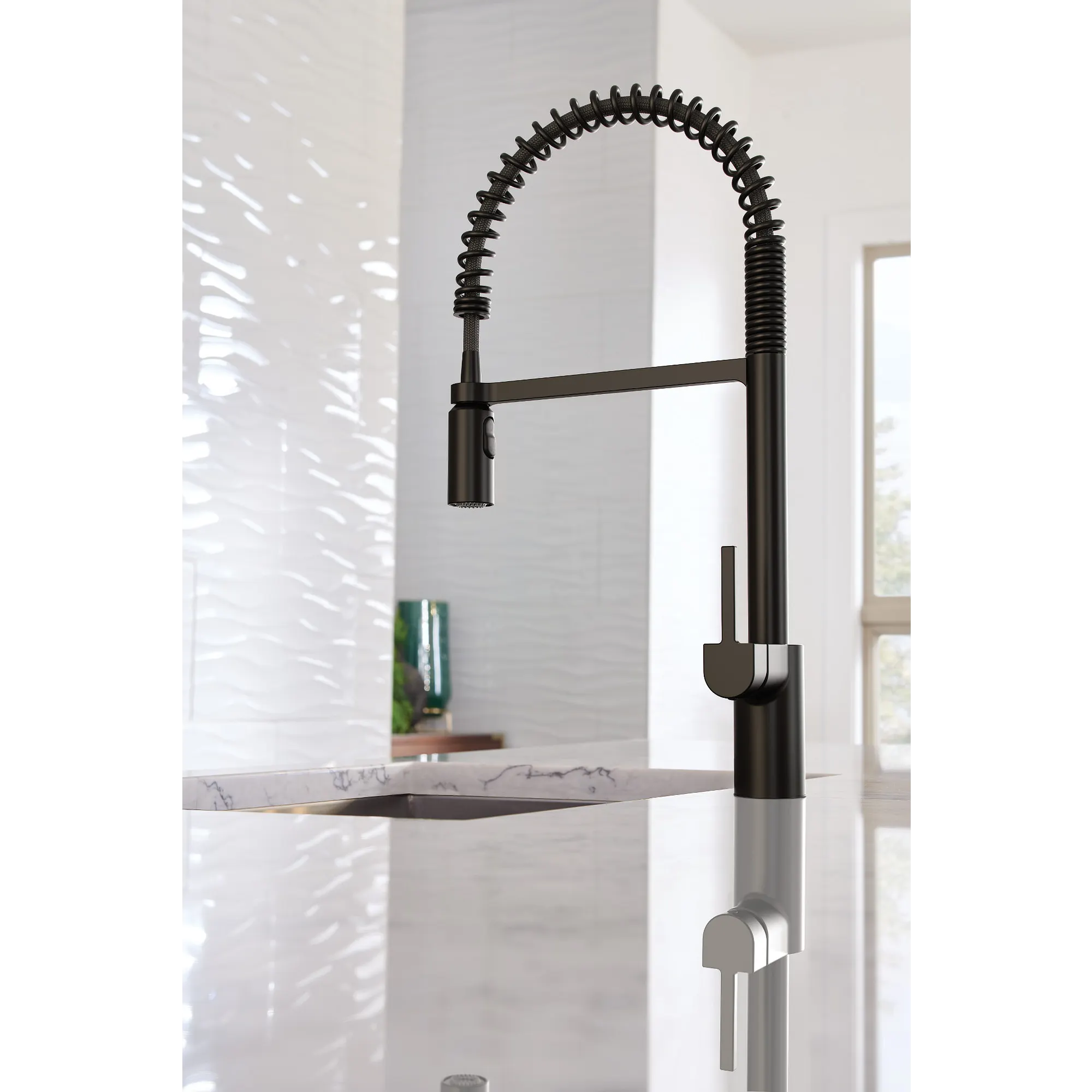 Align One-Handle Pre-Rinse Spring Pulldown Kitchen Faucet - Image 12