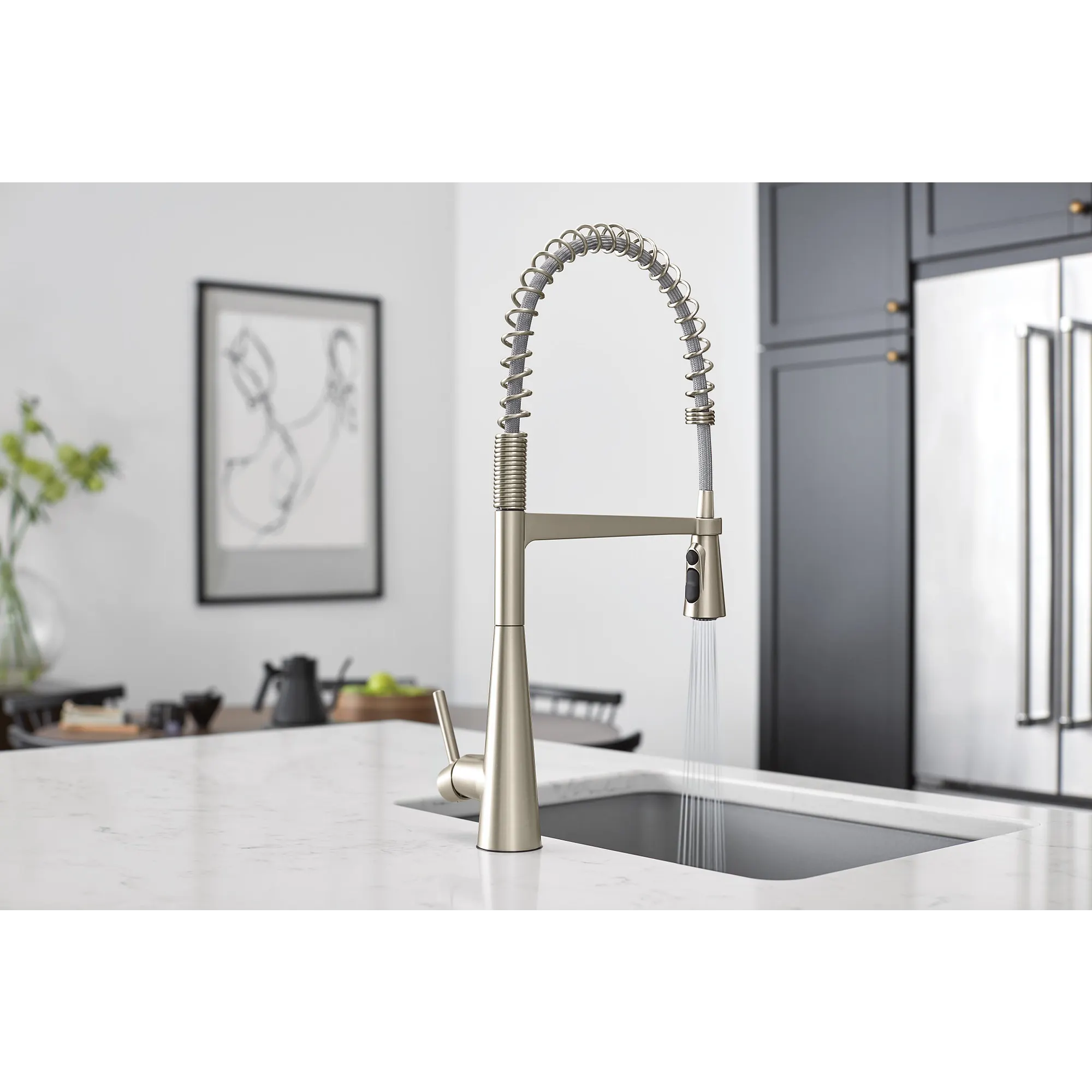 Sleek One-Handle Pre-Rinse Spring Pulldown Kitchen Faucet - Image 21