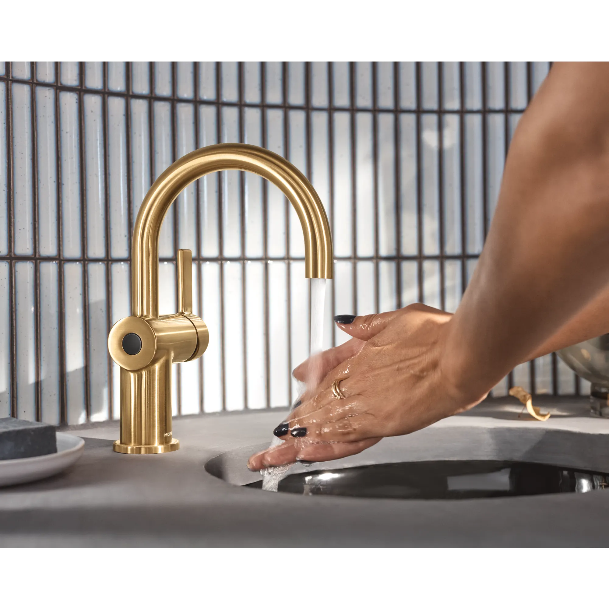 Cia MotionSense One-Handle Touchless Bathroom Faucet - Image 42