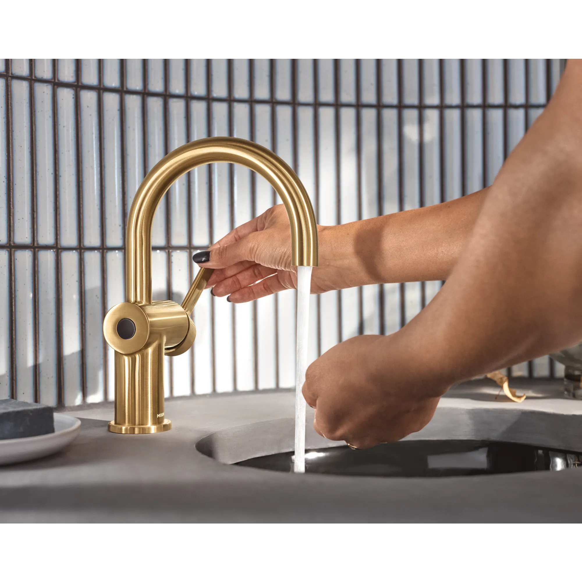 Cia MotionSense One-Handle Touchless Bathroom Faucet - Image 47