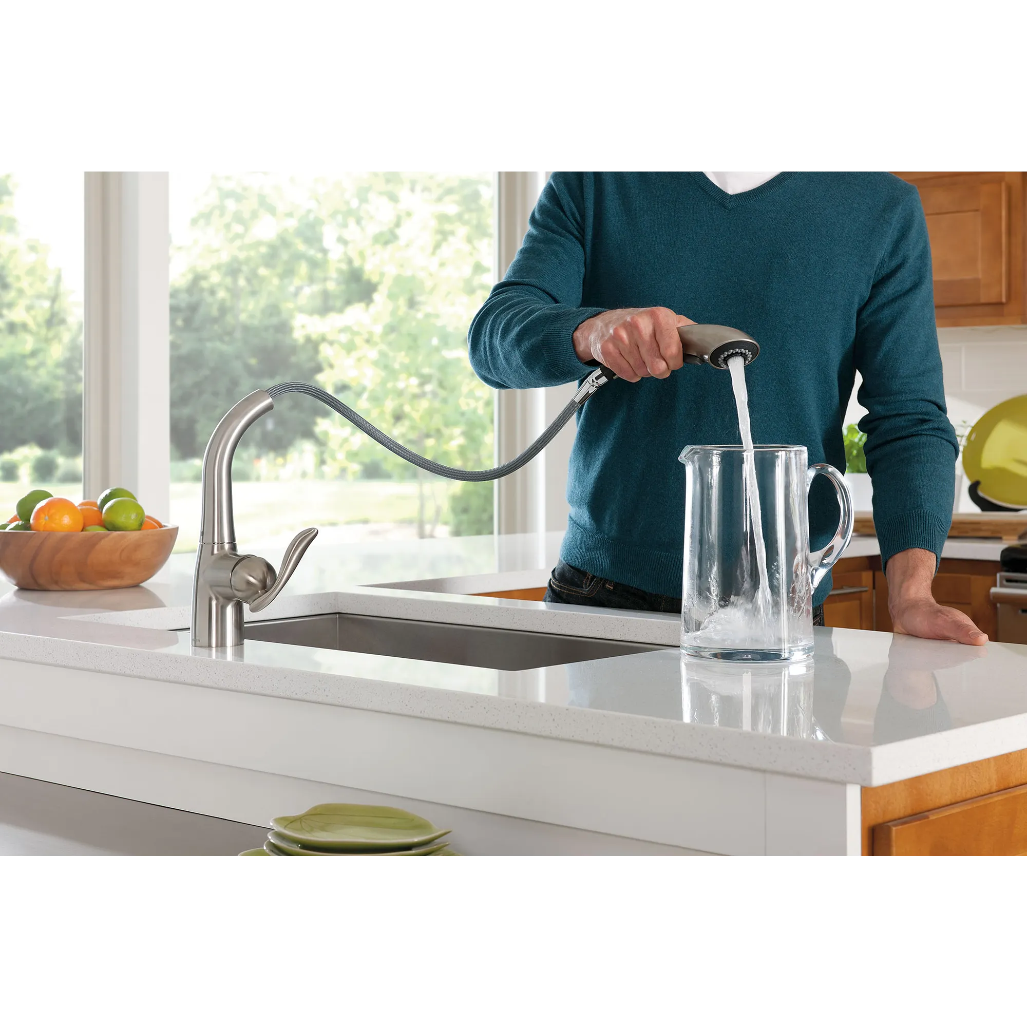 Arbor Chrome One-Handle High Arc Pullout Kitchen Faucet - Image 7