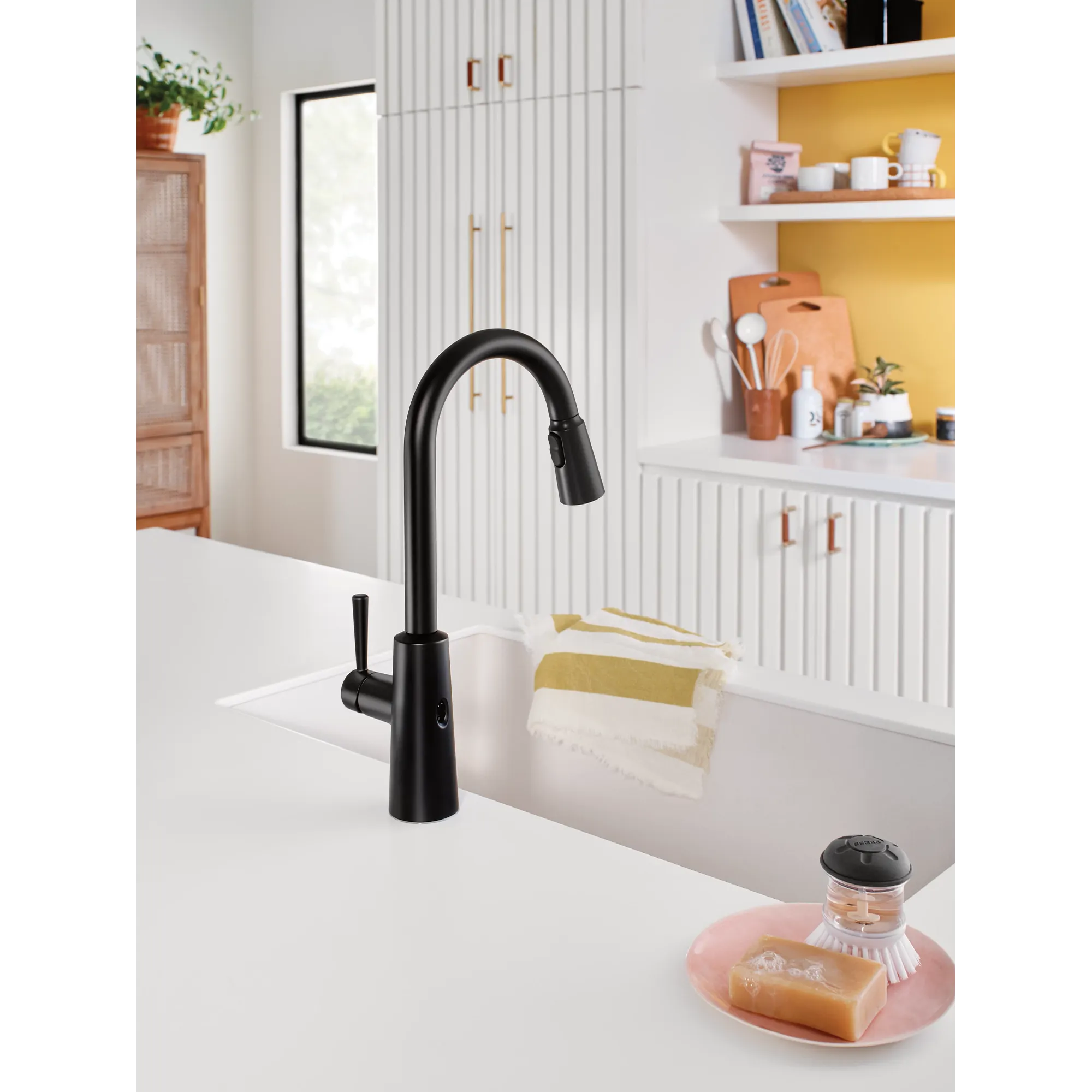 Riley MotionSense Wave One-Handle Pulldown Touchless Kitchen Faucet - Image 16