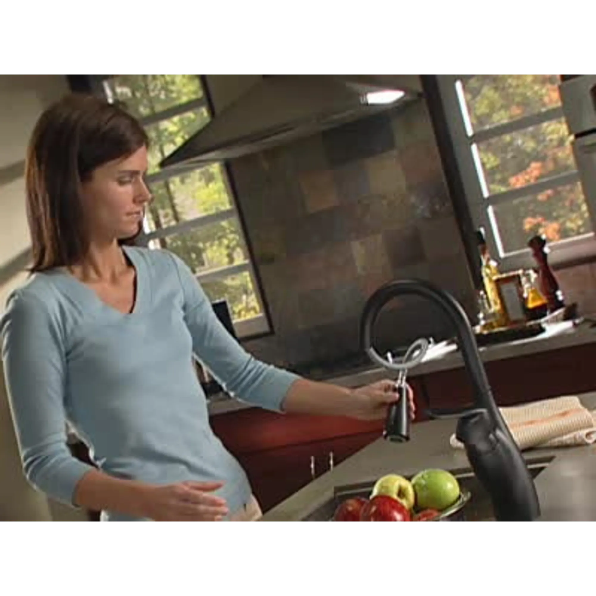 Medora Stainless one-handle high arc pulldown kitchen faucet - Image 3