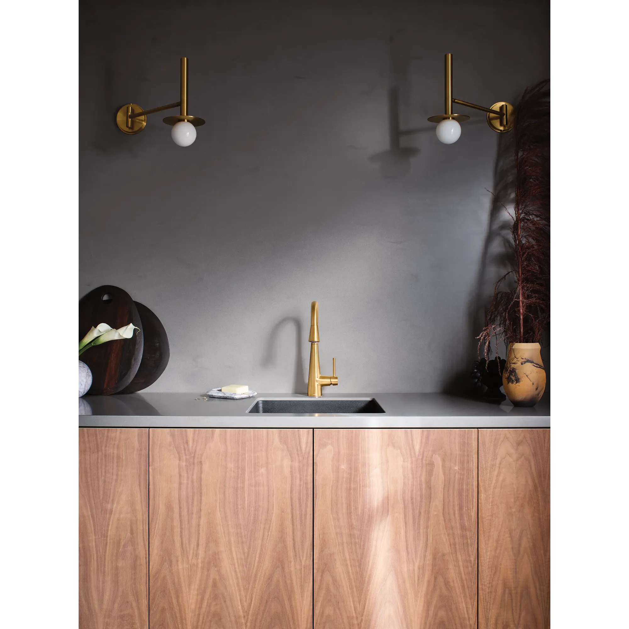 Sleek One-Handle Pulldown Bar Faucet - Image 24