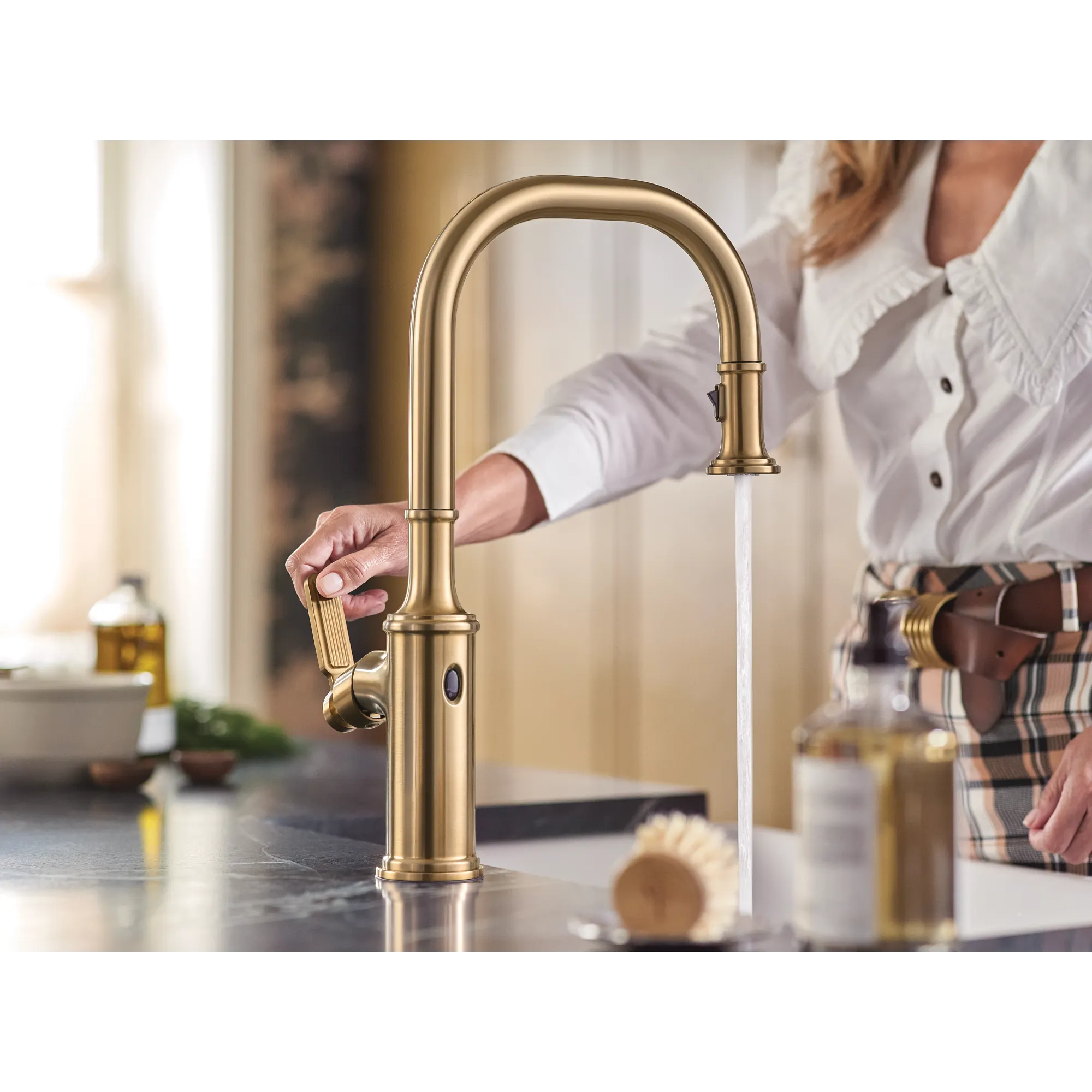 Smyth MotionSense Wave One-Handle Pulldown Touchless Kitchen Faucet - Image 22