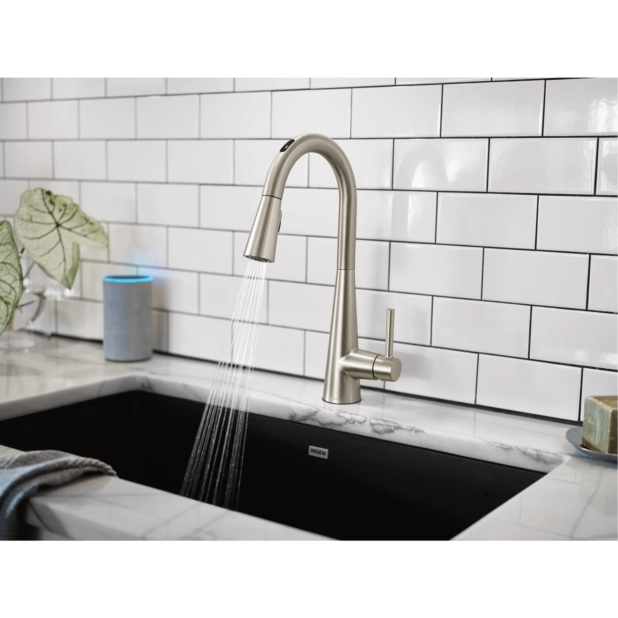 Sleek Smart Pulldown Touchless Kitchen Faucet - Image 12