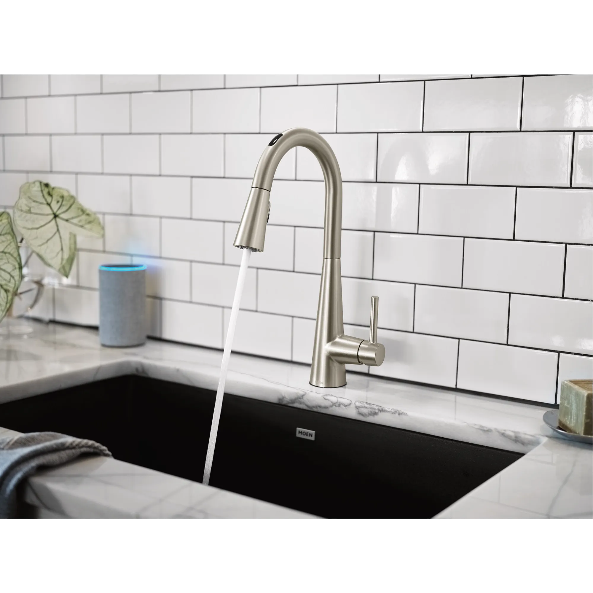 Sleek Smart Pulldown Touchless Kitchen Faucet - Image 13