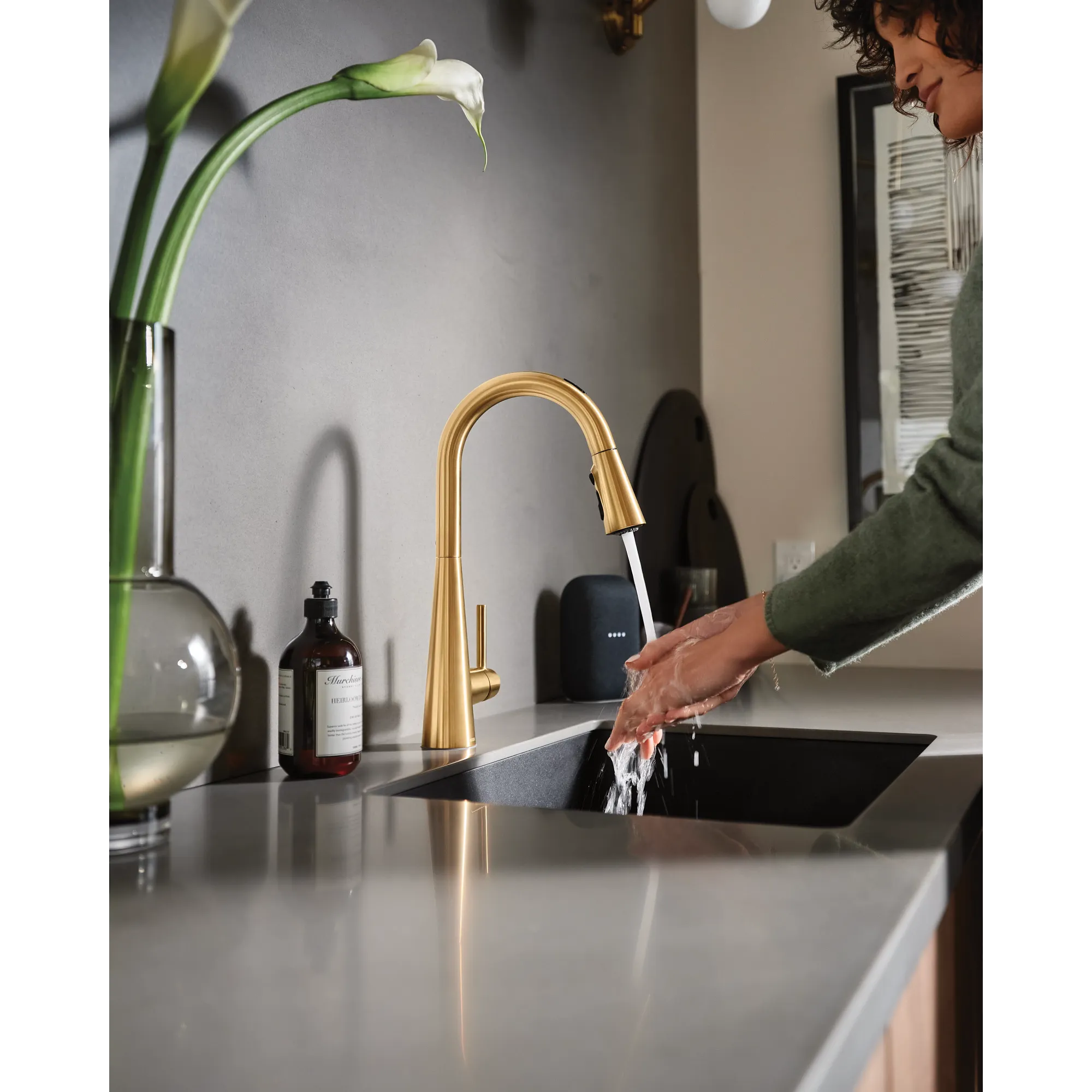 Sleek Smart Pulldown Touchless Kitchen Faucet - Image 22