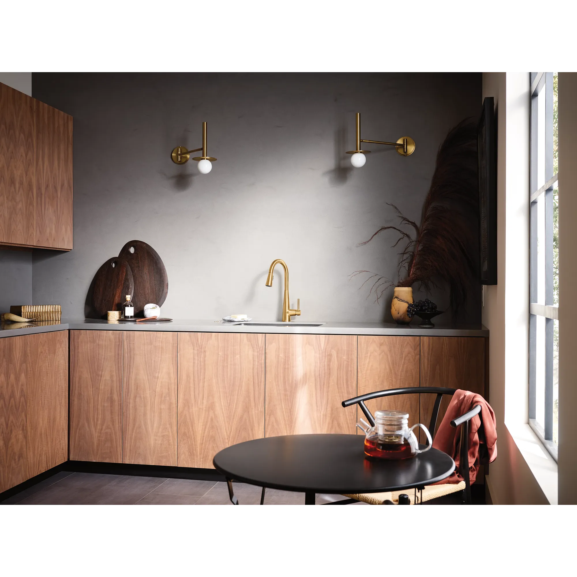 Sleek MotionSense Wave One-Handle Pulldown Touchless Kitchen Faucet - Image 15