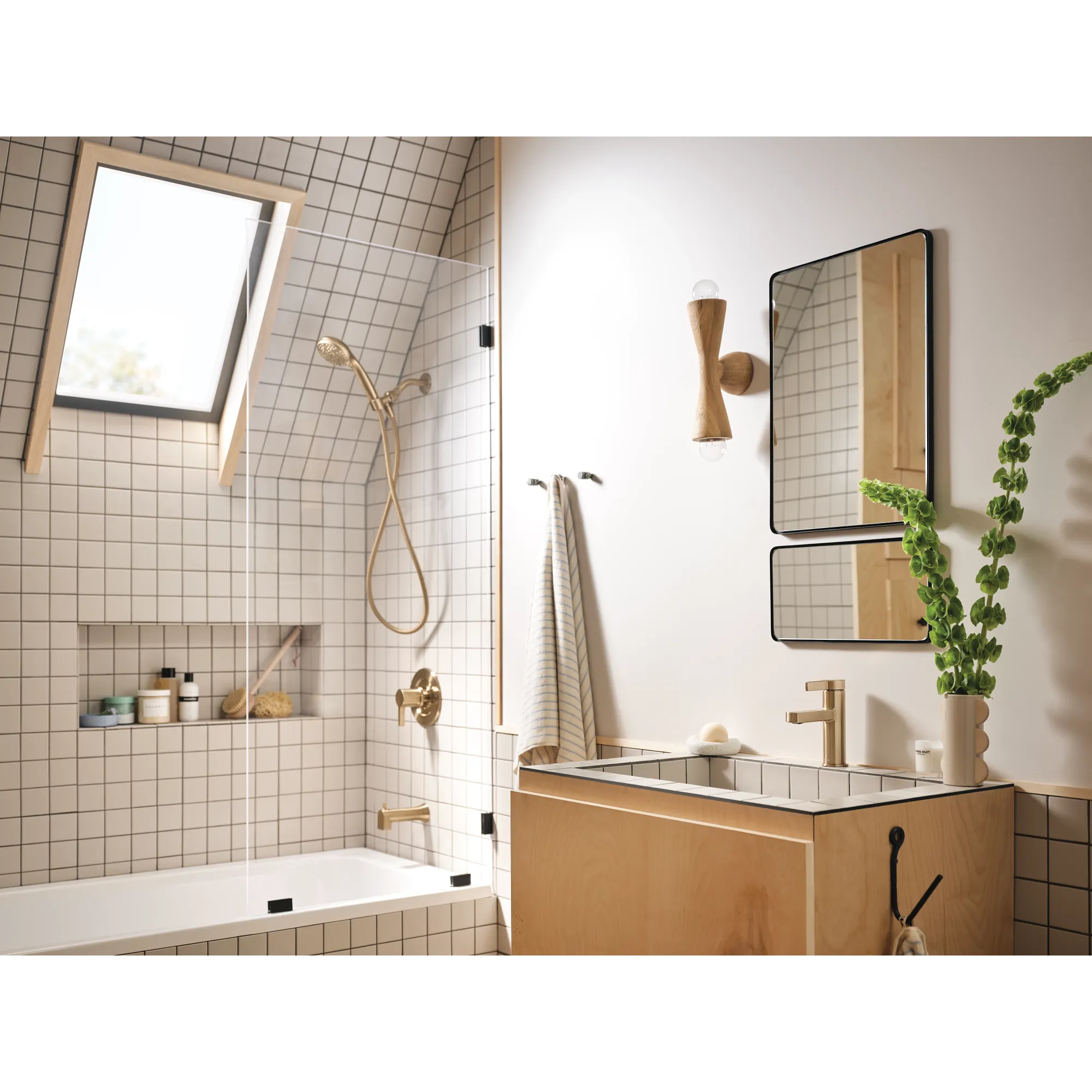 Beric Chrome Posi-Temp(R) tub/shower - Image 30