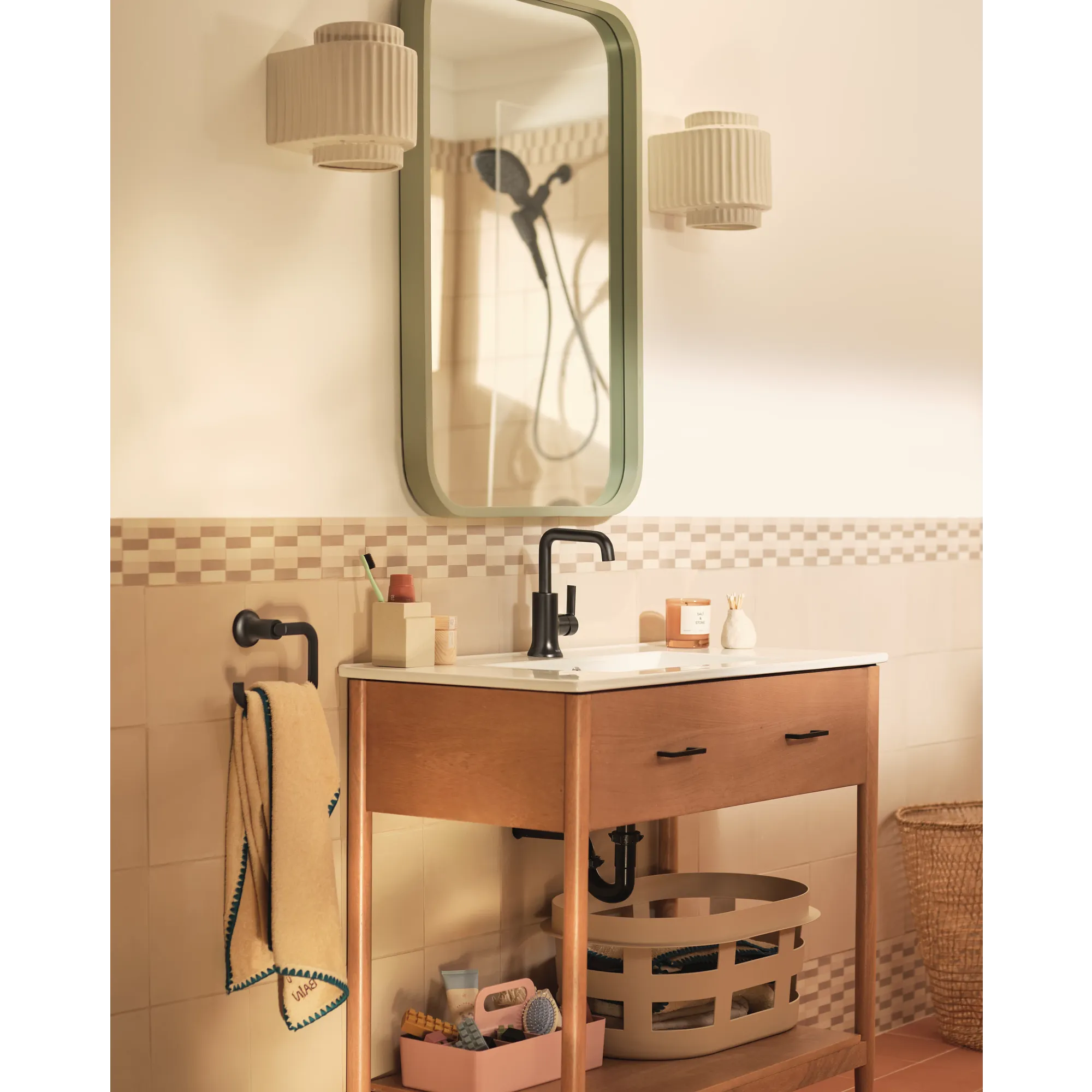 Zyla Chrome one-handle high arc bathroom faucet - Image 12