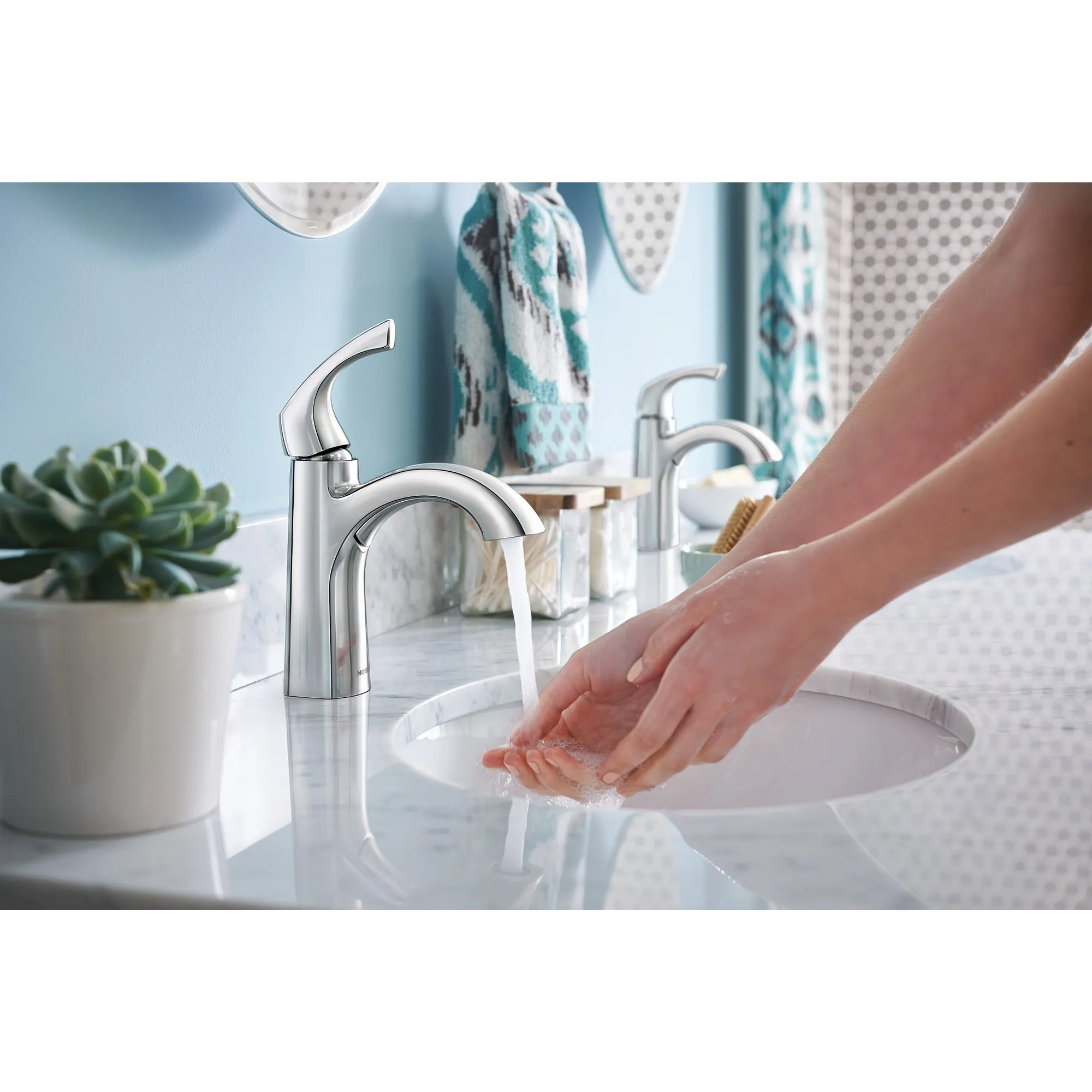 Lindor One-handle Bathroom Sink Faucet - Image 2