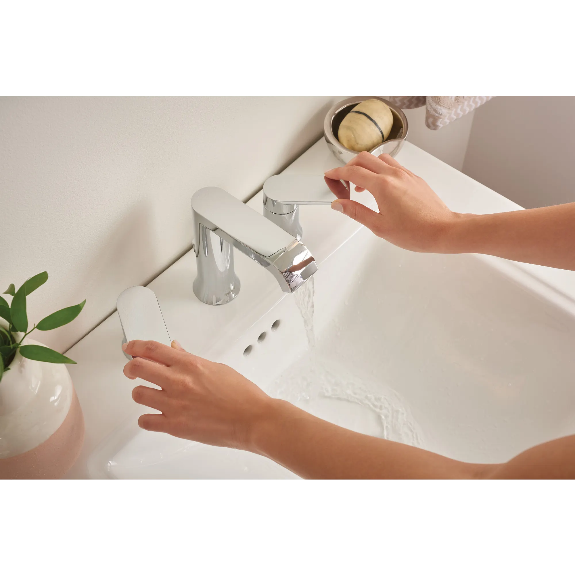 Genta Chrome Two-Handle Bathroom Faucet - Image 7