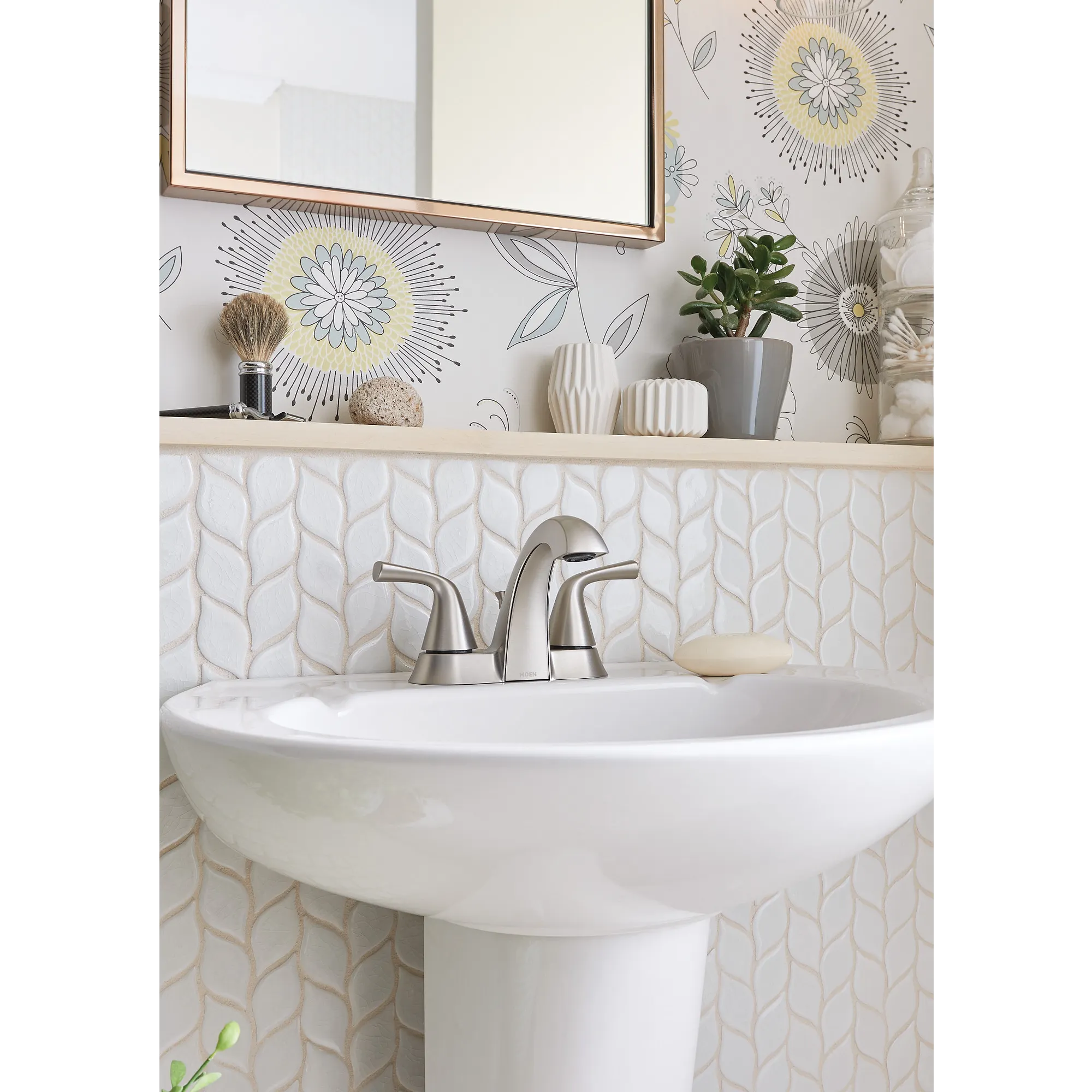 Haber Two-handle Centerset Bathroom Sink Faucet - Image 5