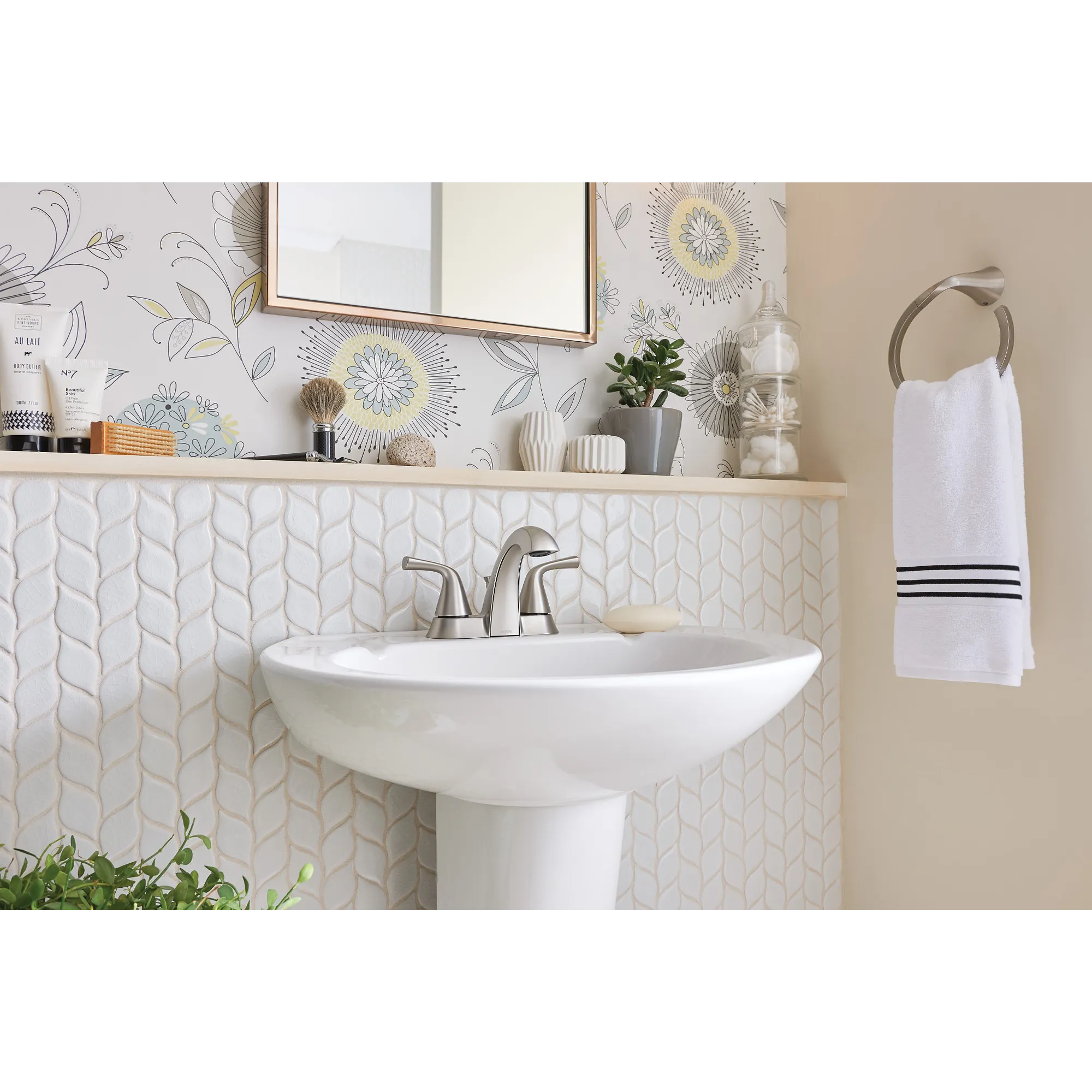 Haber Two-handle Centerset Bathroom Sink Faucet - Image 6