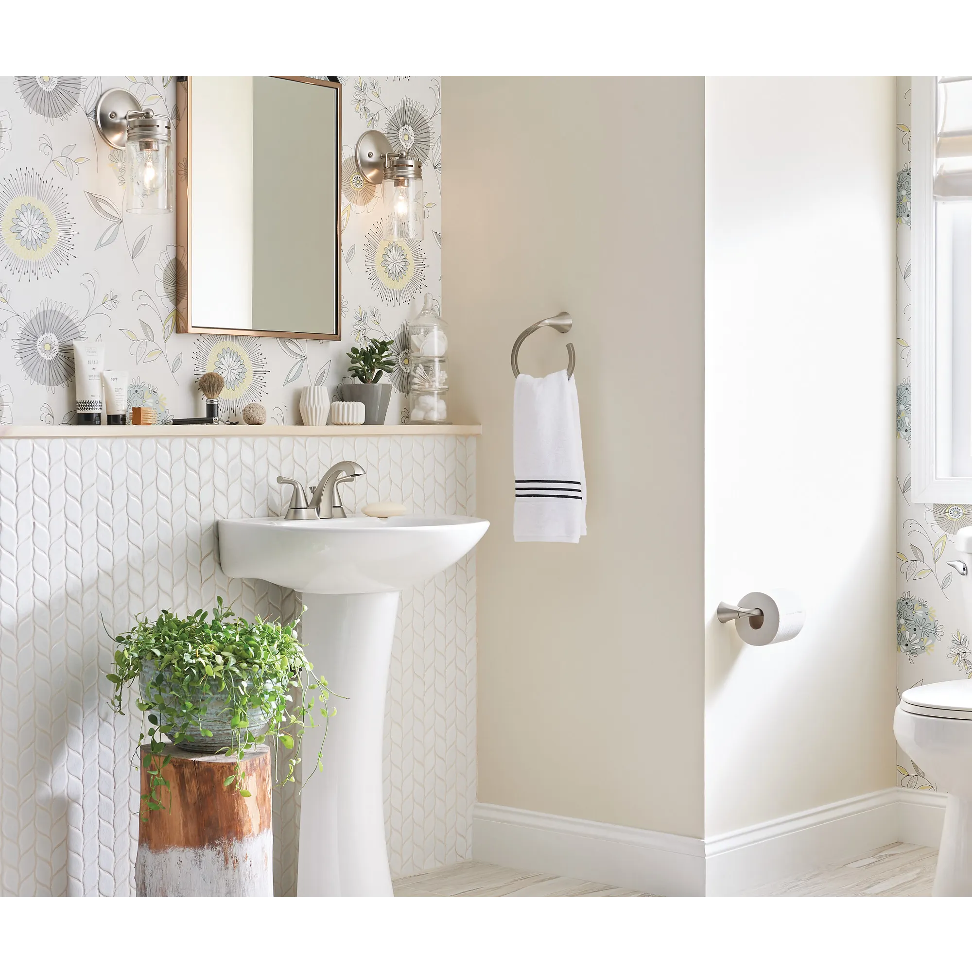 Haber Two-handle Centerset Bathroom Sink Faucet - Image 7