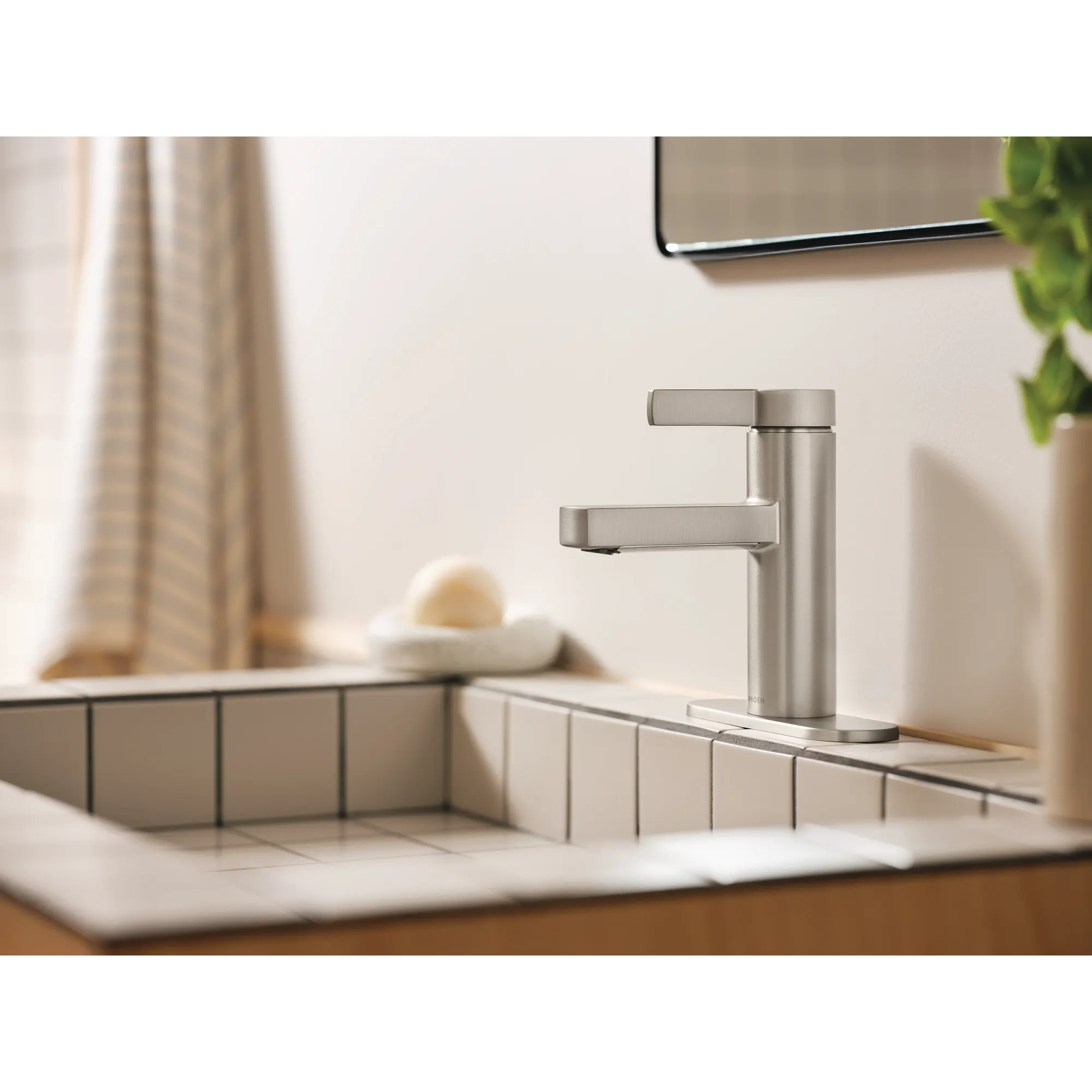 Beric One-handle Bathroom Sink Faucet - Image 22