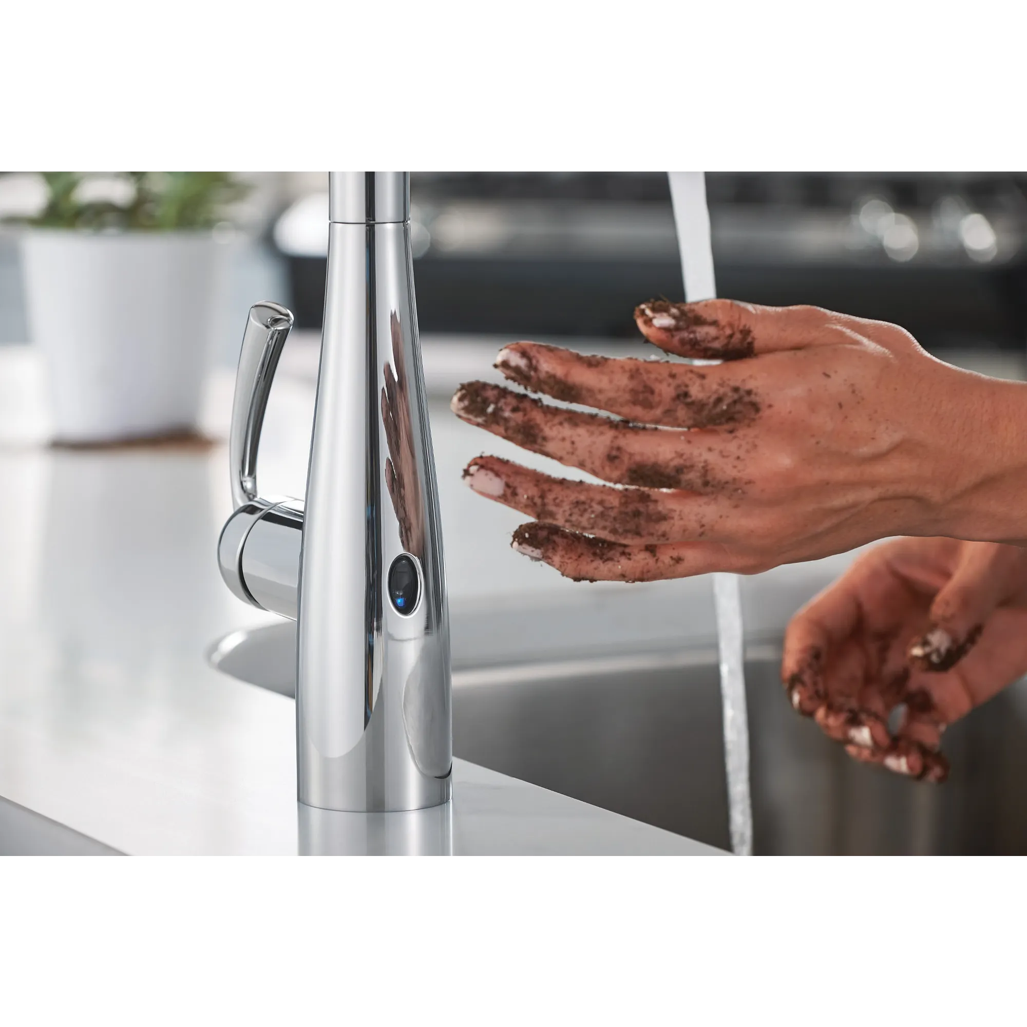 Essie MotionSense Wave One-Handle Pulldown Touchless Kitchen Faucet - Image 12