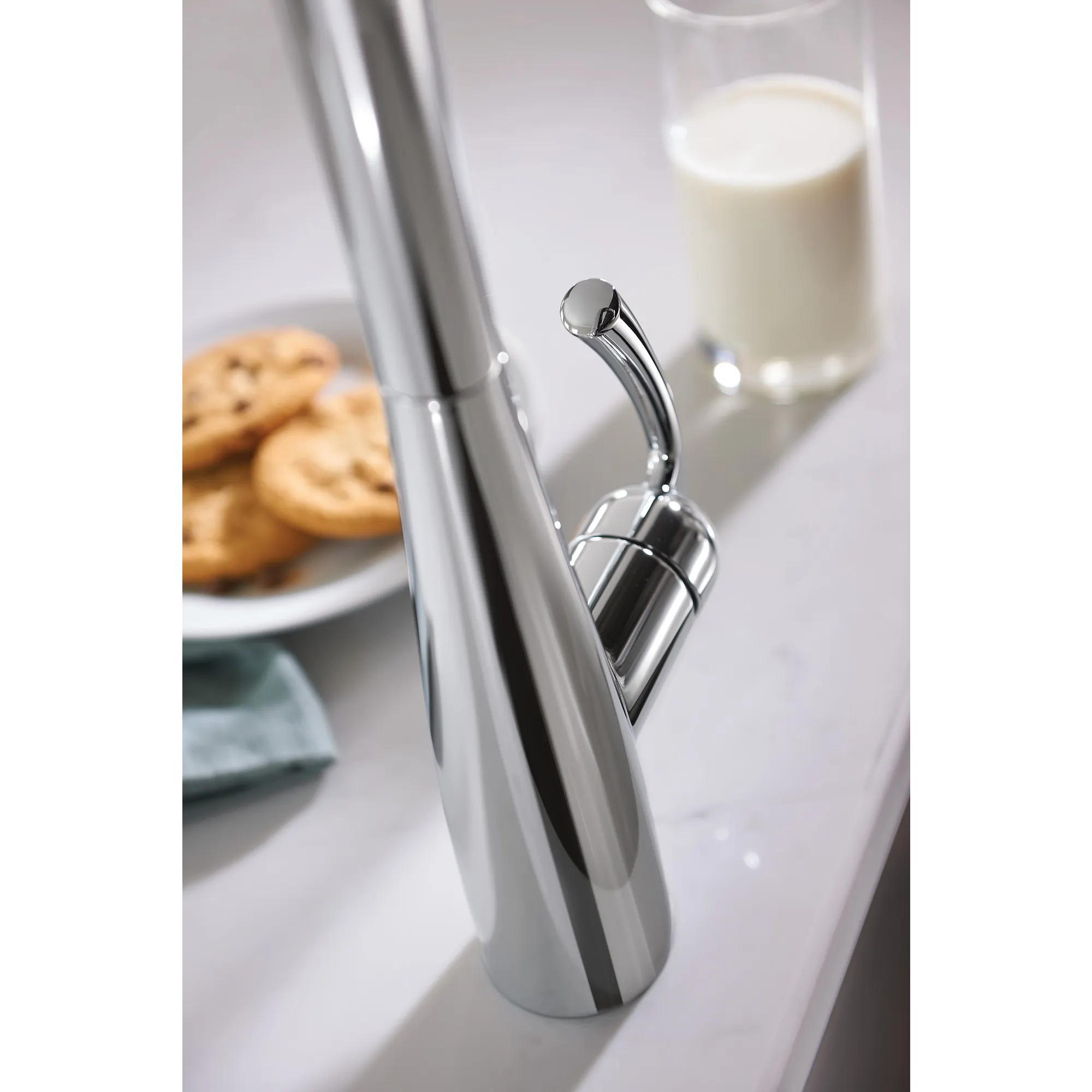 Essie One-Handle Pulldown Kitchen Faucet - Image 11