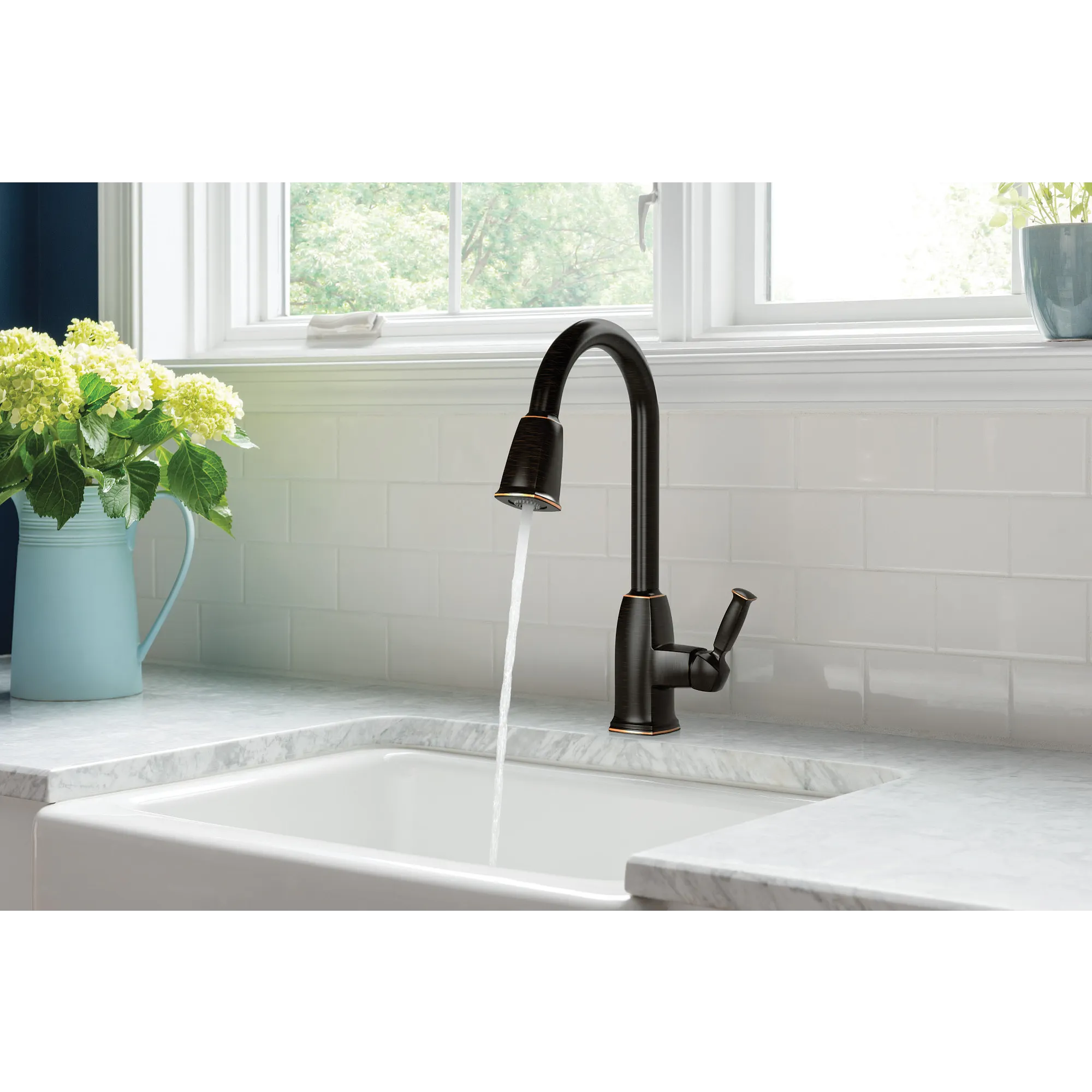 Wellsley One-handle High Arc Pulldown Kitchen Faucet