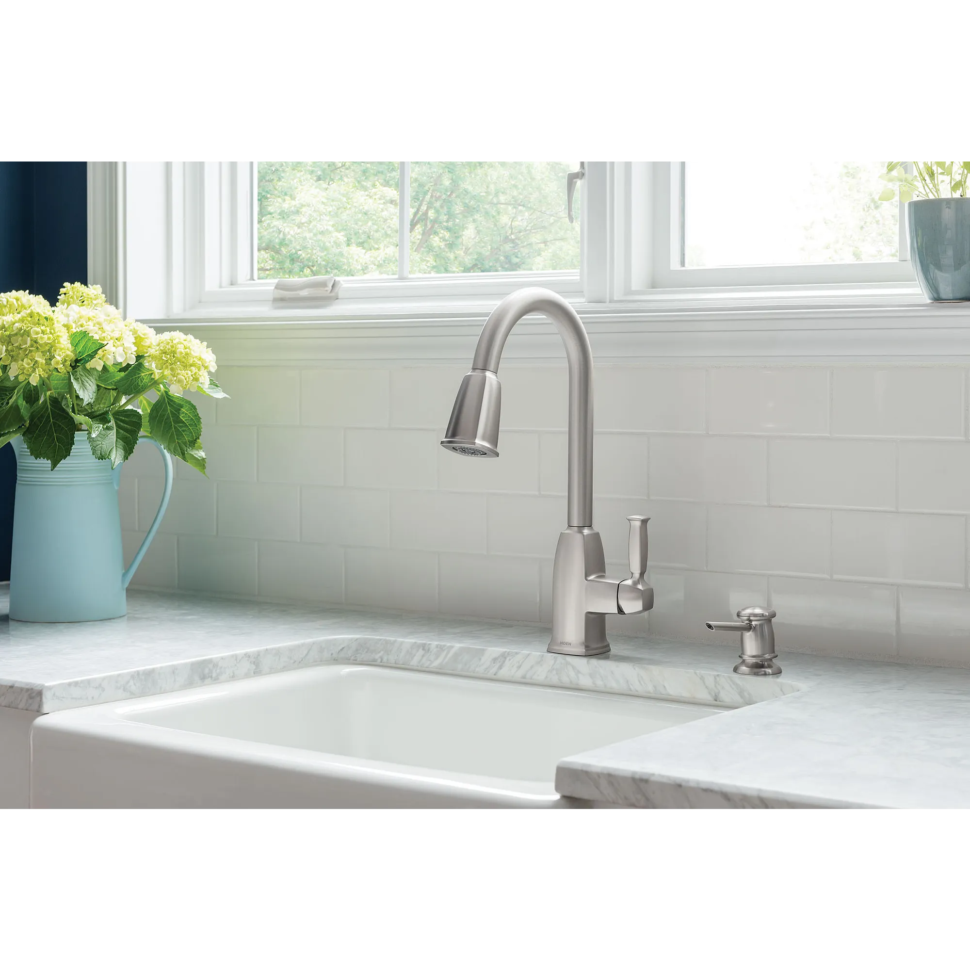 Wellsley One-handle High Arc Pulldown Kitchen Faucet - Image 10
