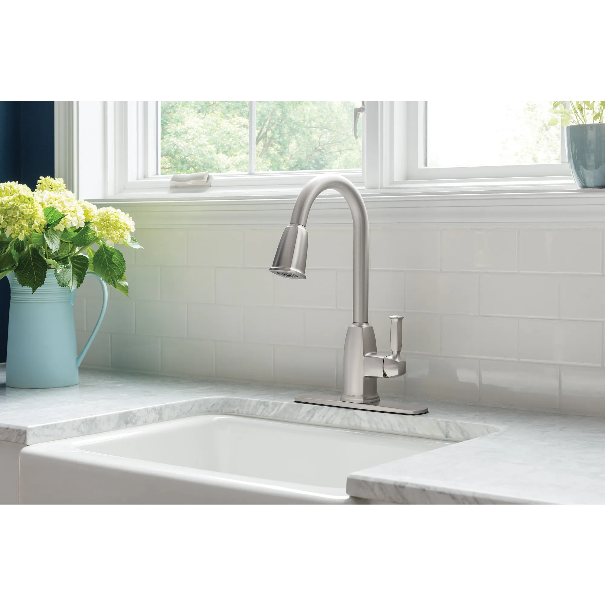 Wellsley One-handle High Arc Pulldown Kitchen Faucet - Image 15