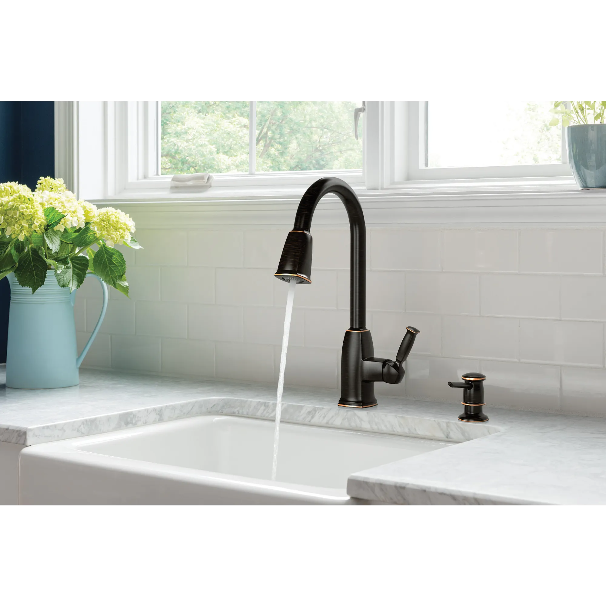 Wellsley One-handle High Arc Pulldown Kitchen Faucet - Image 6