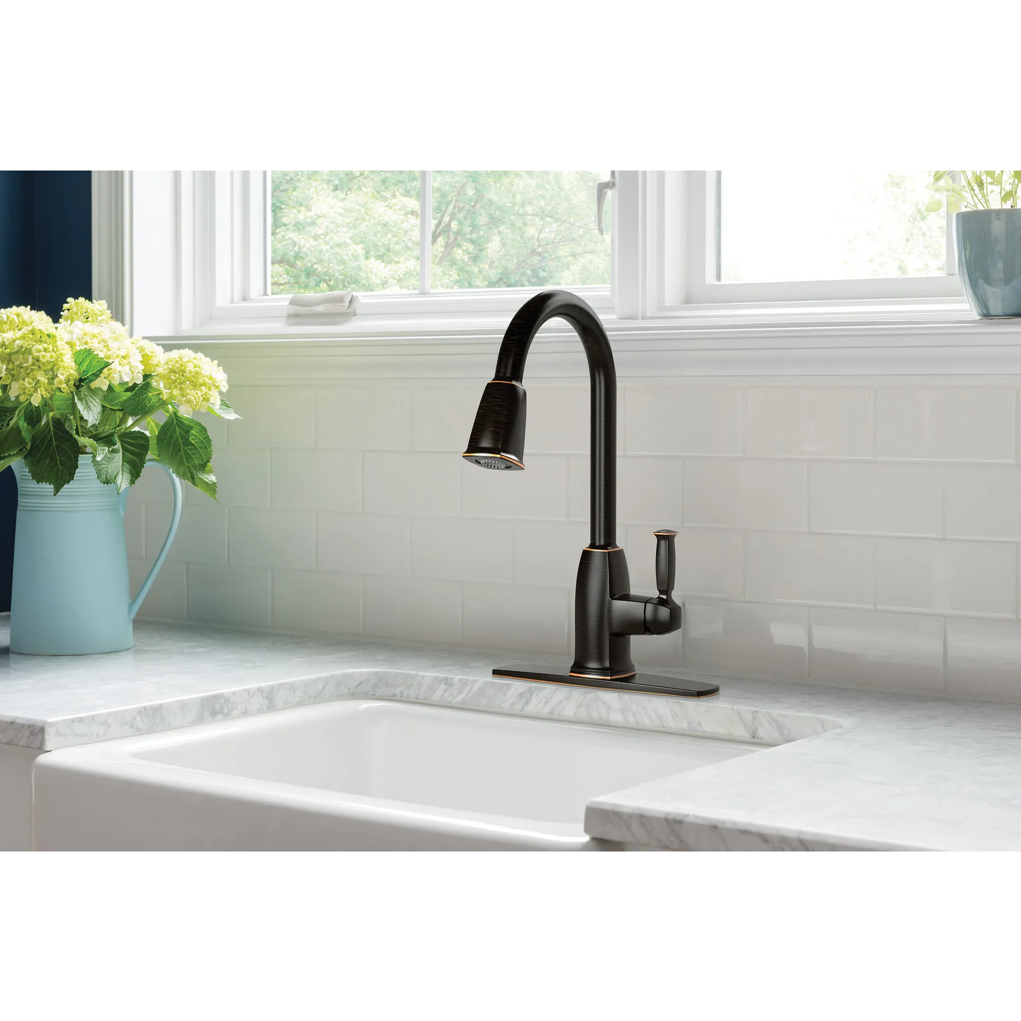 Wellsley One-handle High Arc Pulldown Kitchen Faucet - Image 8