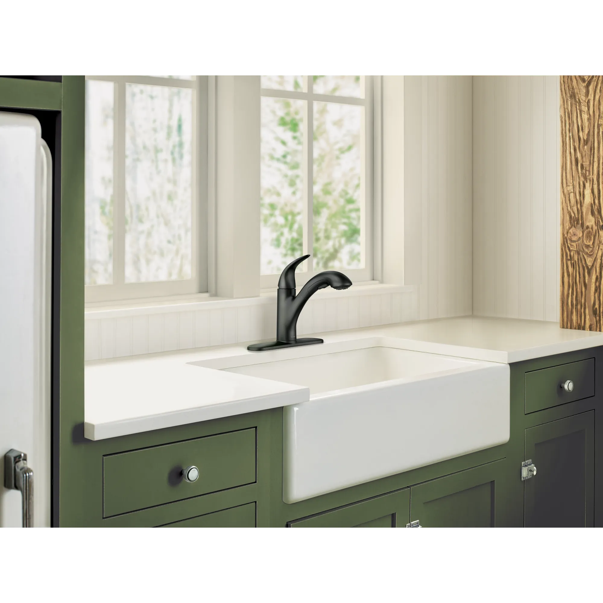 Medina One-Handle Pullout Kitchen Faucet - Image 15