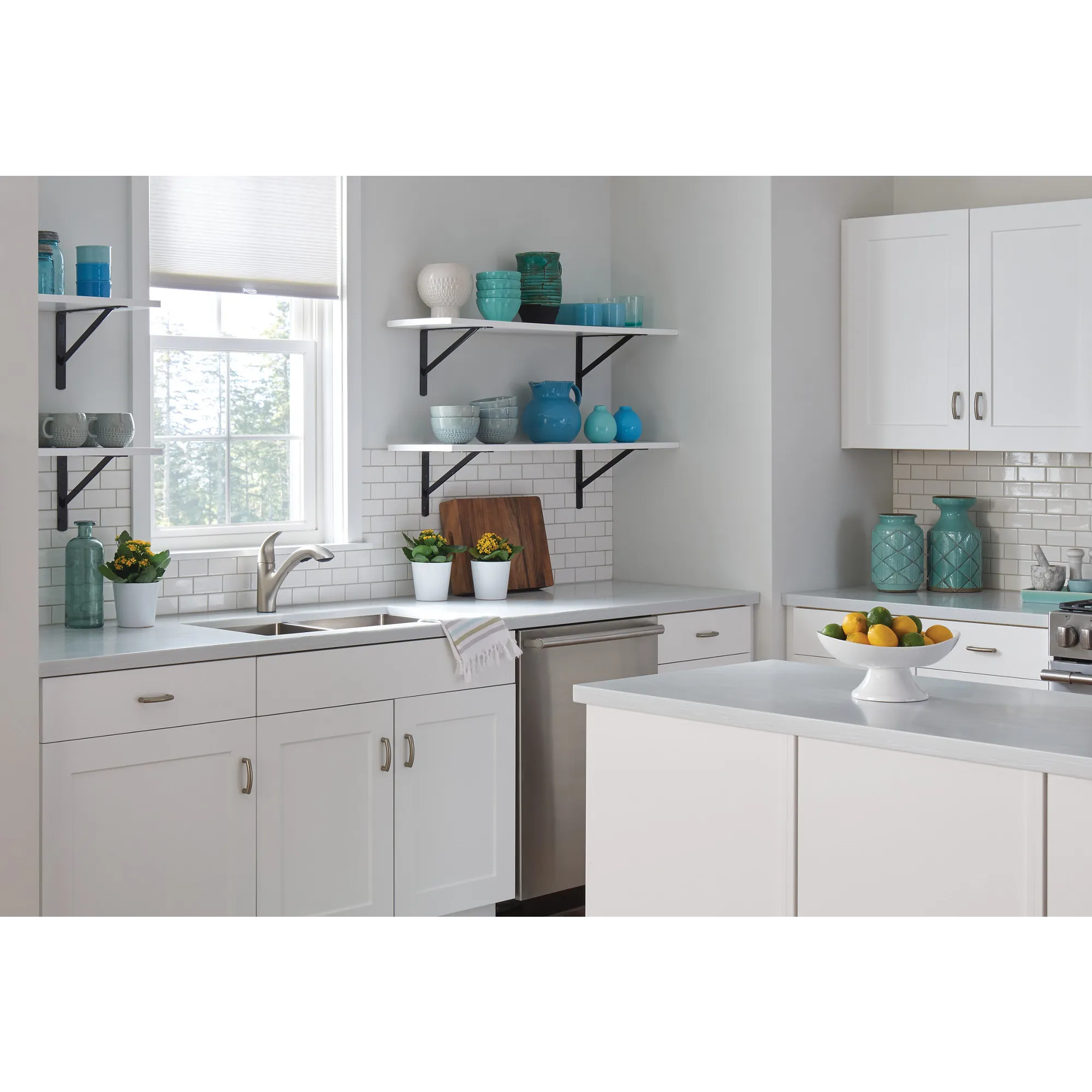 Medina One-Handle Pullout Kitchen Faucet - Image 39