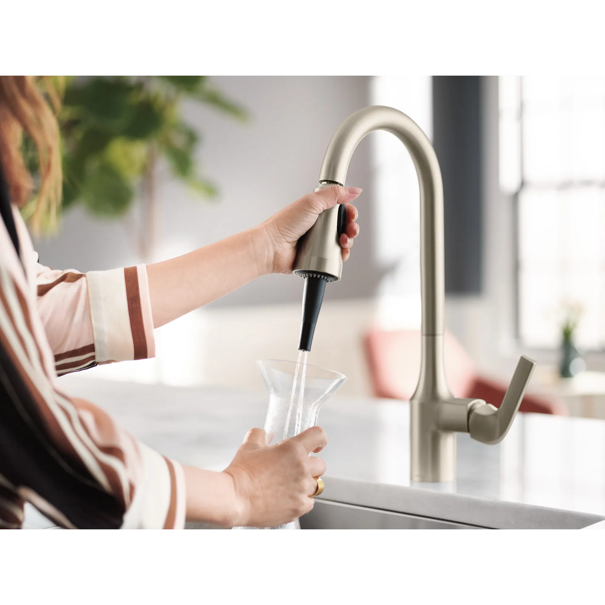Milton Pulldown Kitchen Faucet with Bottle Cleaning Attachments - Image 23