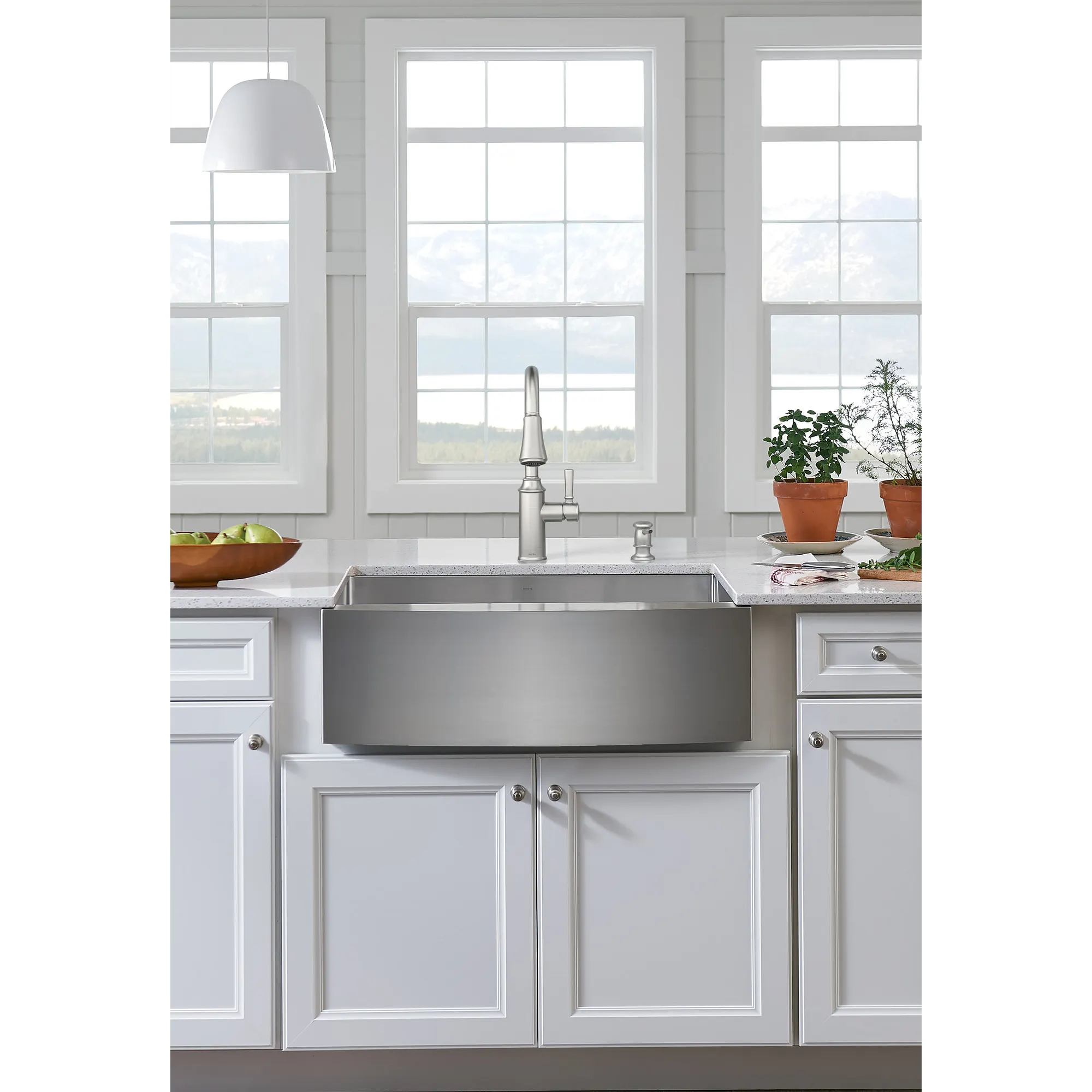 Zabelle One-handle Pulldown Kitchen Faucet - Image 5