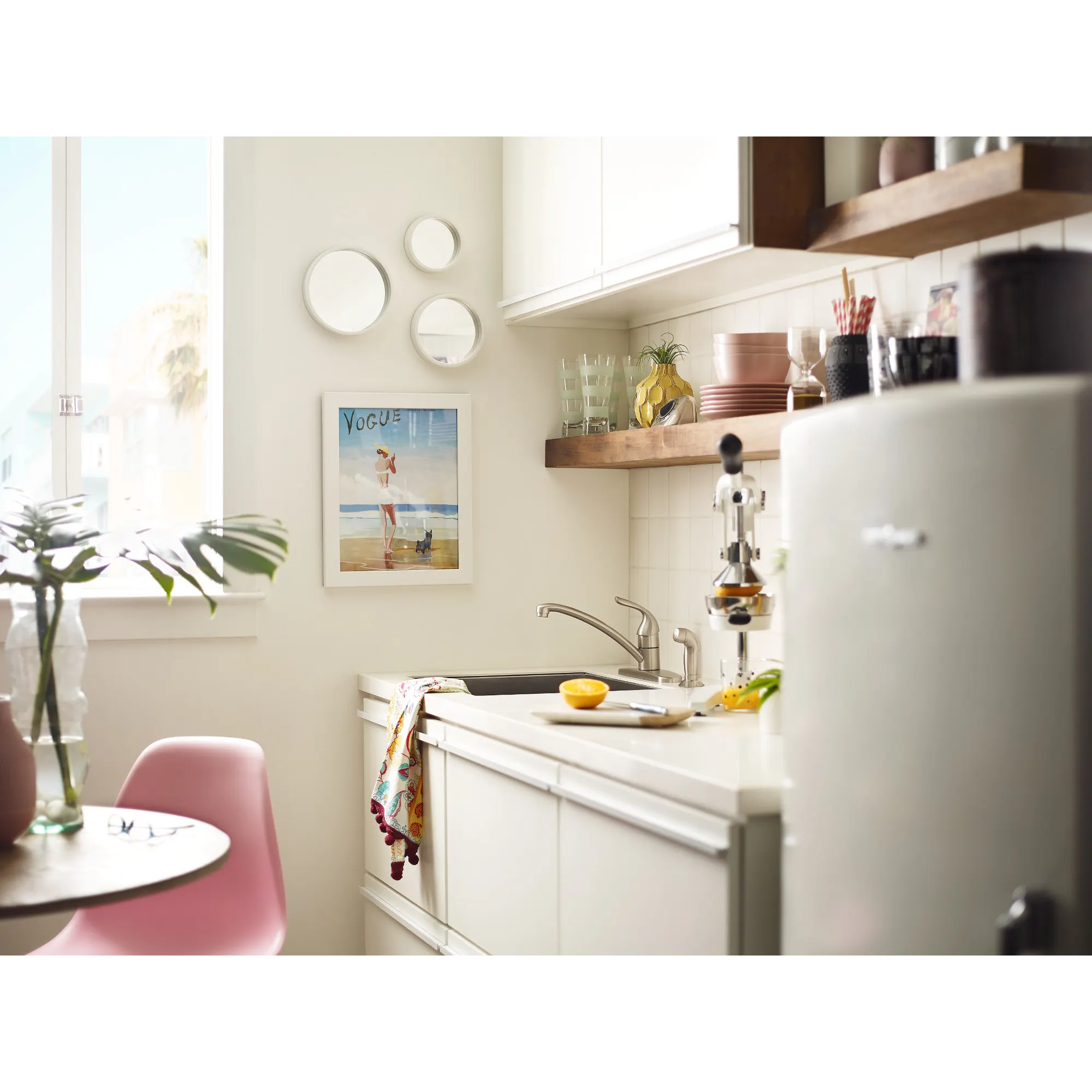 Adler One-Handle Kitchen Faucet - Image 8