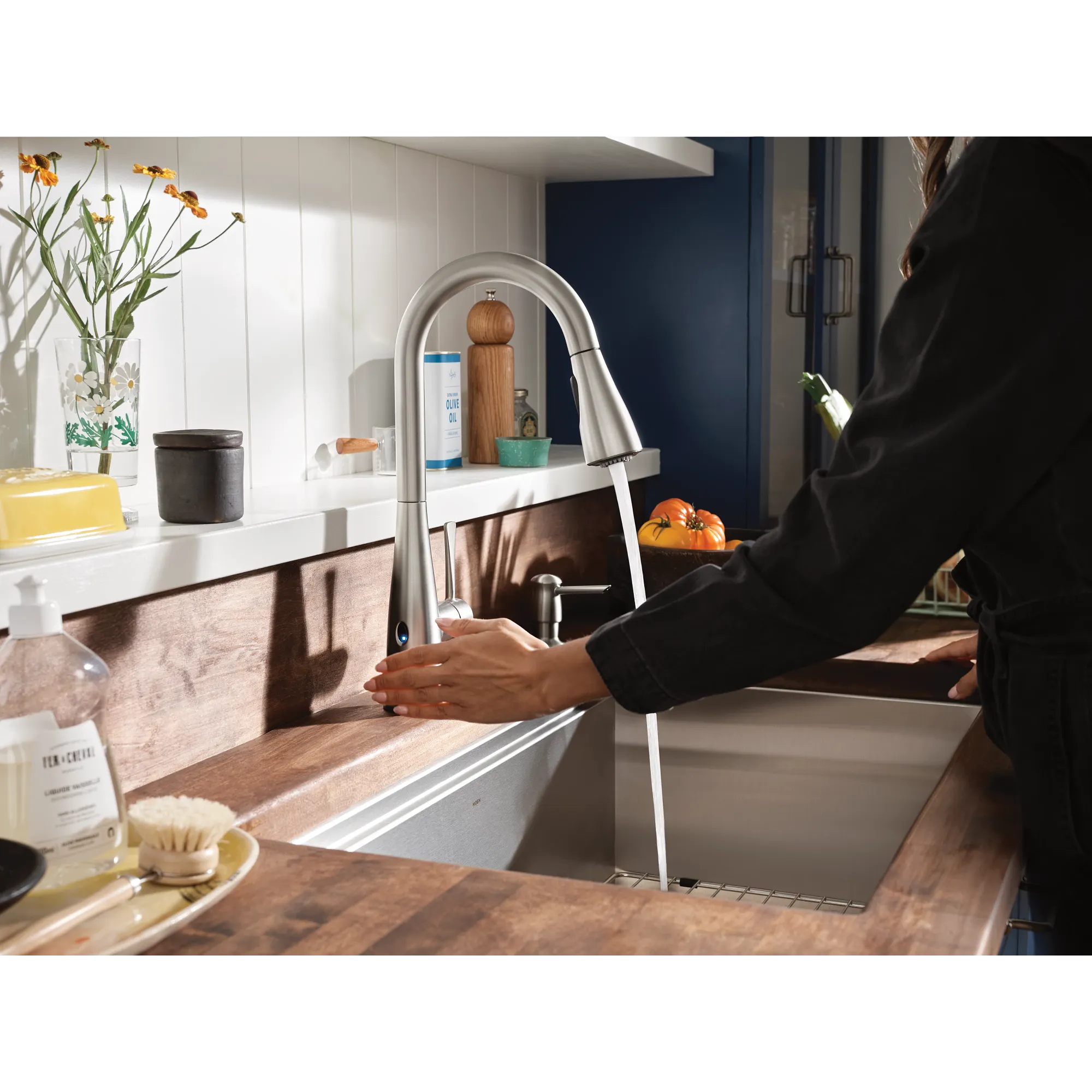 Birchfield MotionSense Wave One-Handle Pulldown Touchless Kitchen Faucet - Image 9