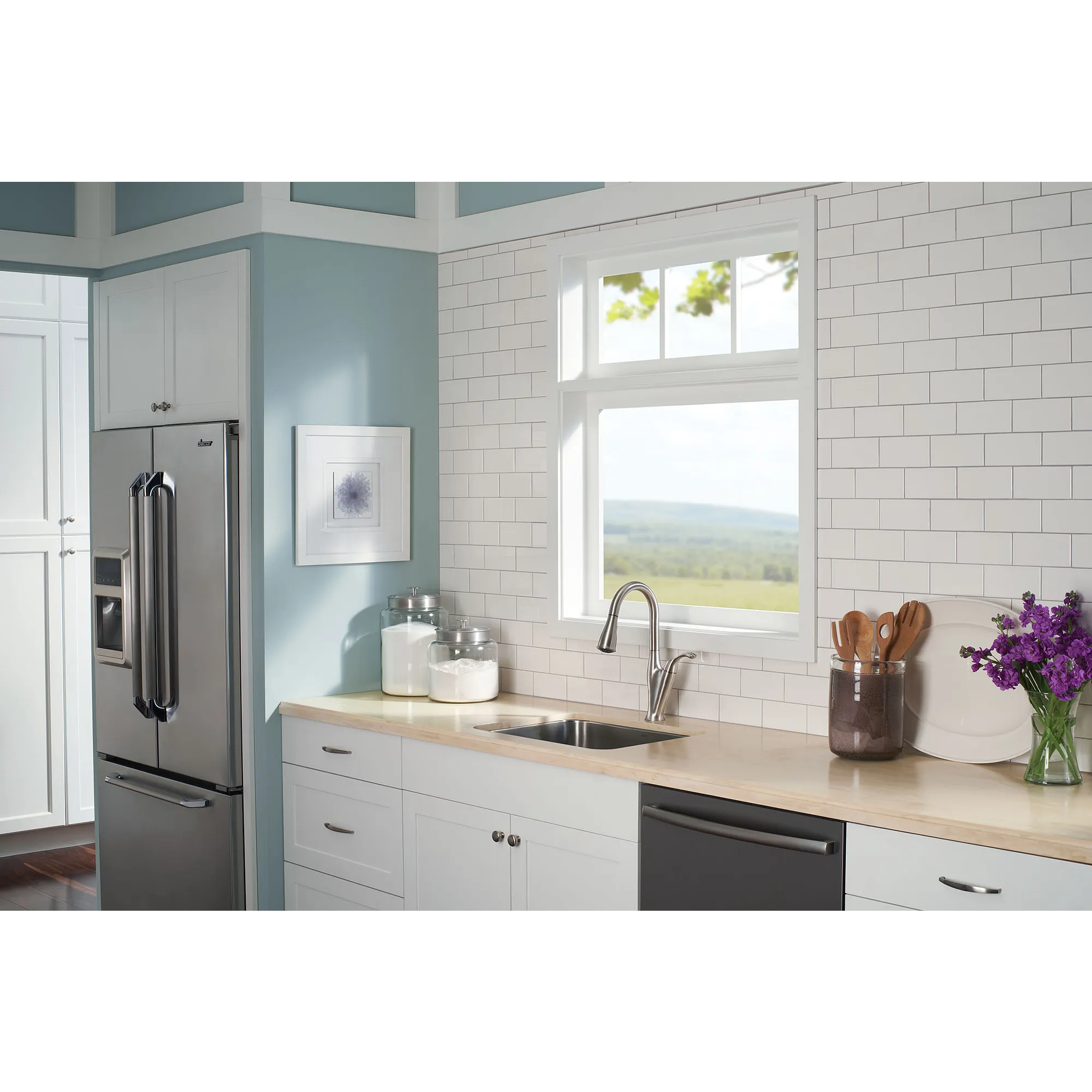 Solidad Matte black one-handle high arc pulldown kitchen faucet