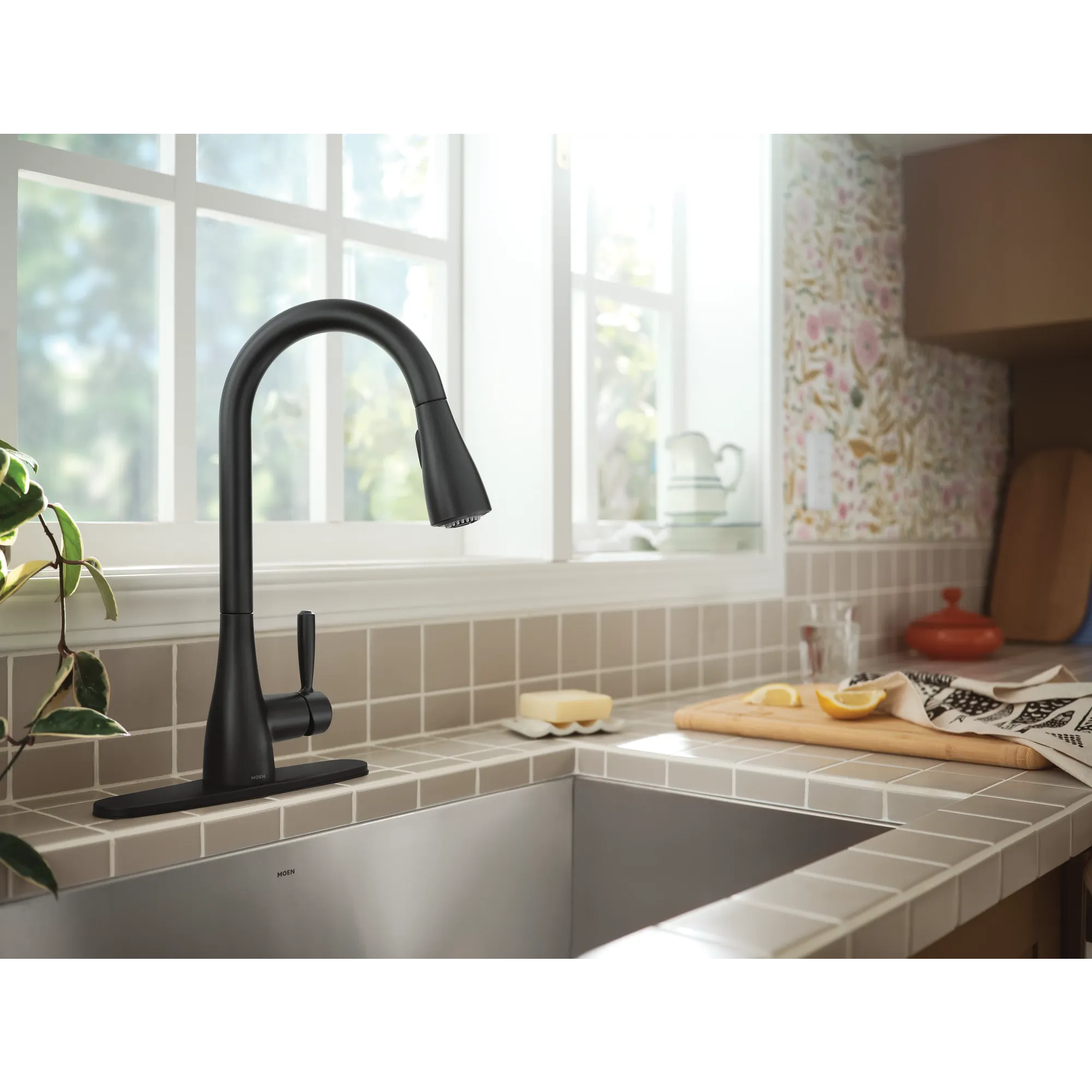 Doherty Chrome kitchen faucet - Image 2