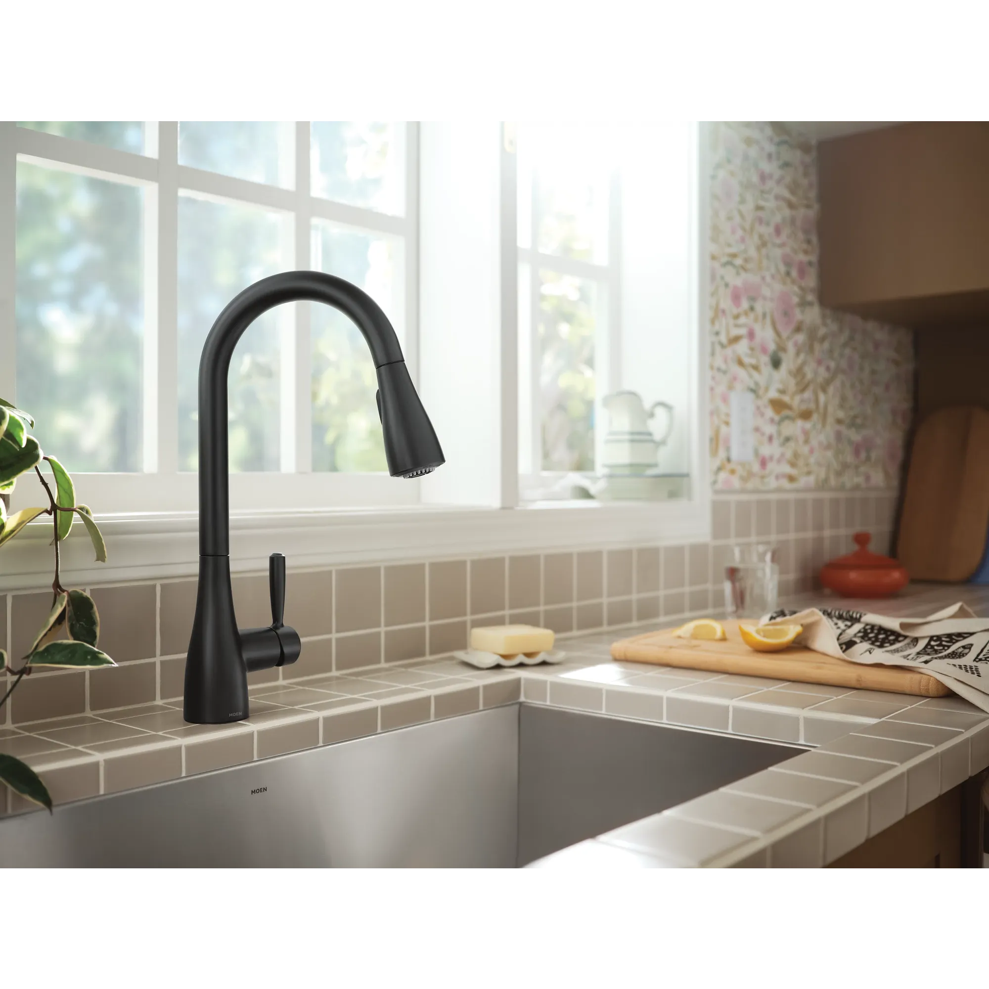 Doherty Chrome kitchen faucet - Image 8