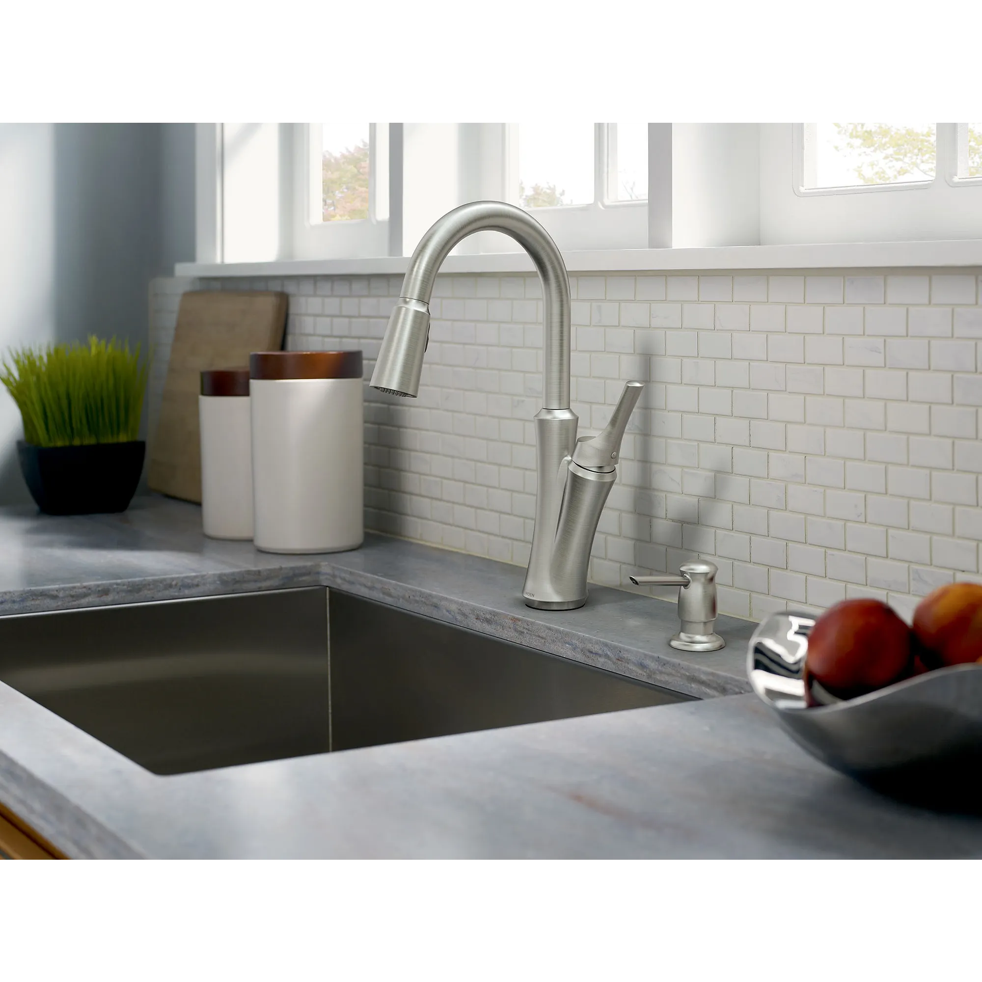 Benson Spot Resist Stainless One-Handle High Arc Pulldown Kitchen Faucet - Image 9