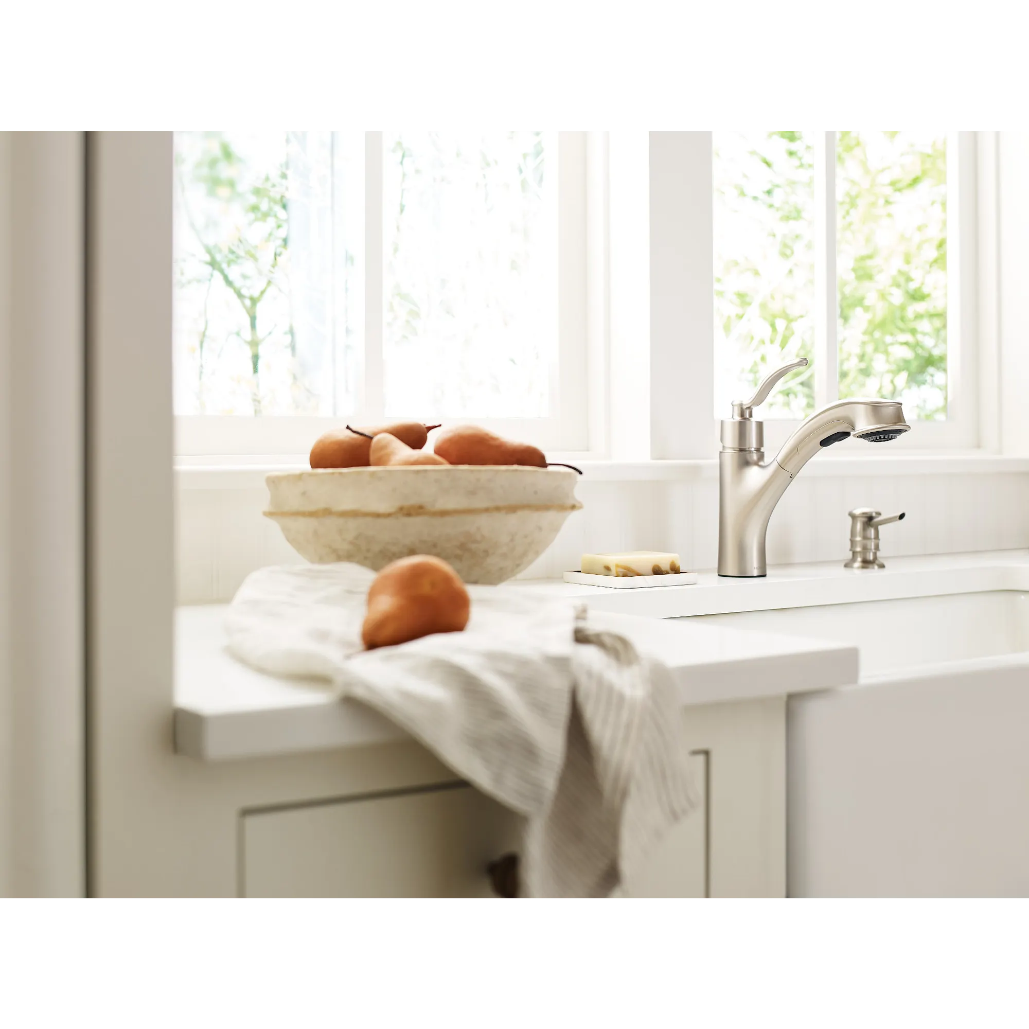 Marbrook One-Handle High Arc Pullout Kitchen Faucet - Image 7