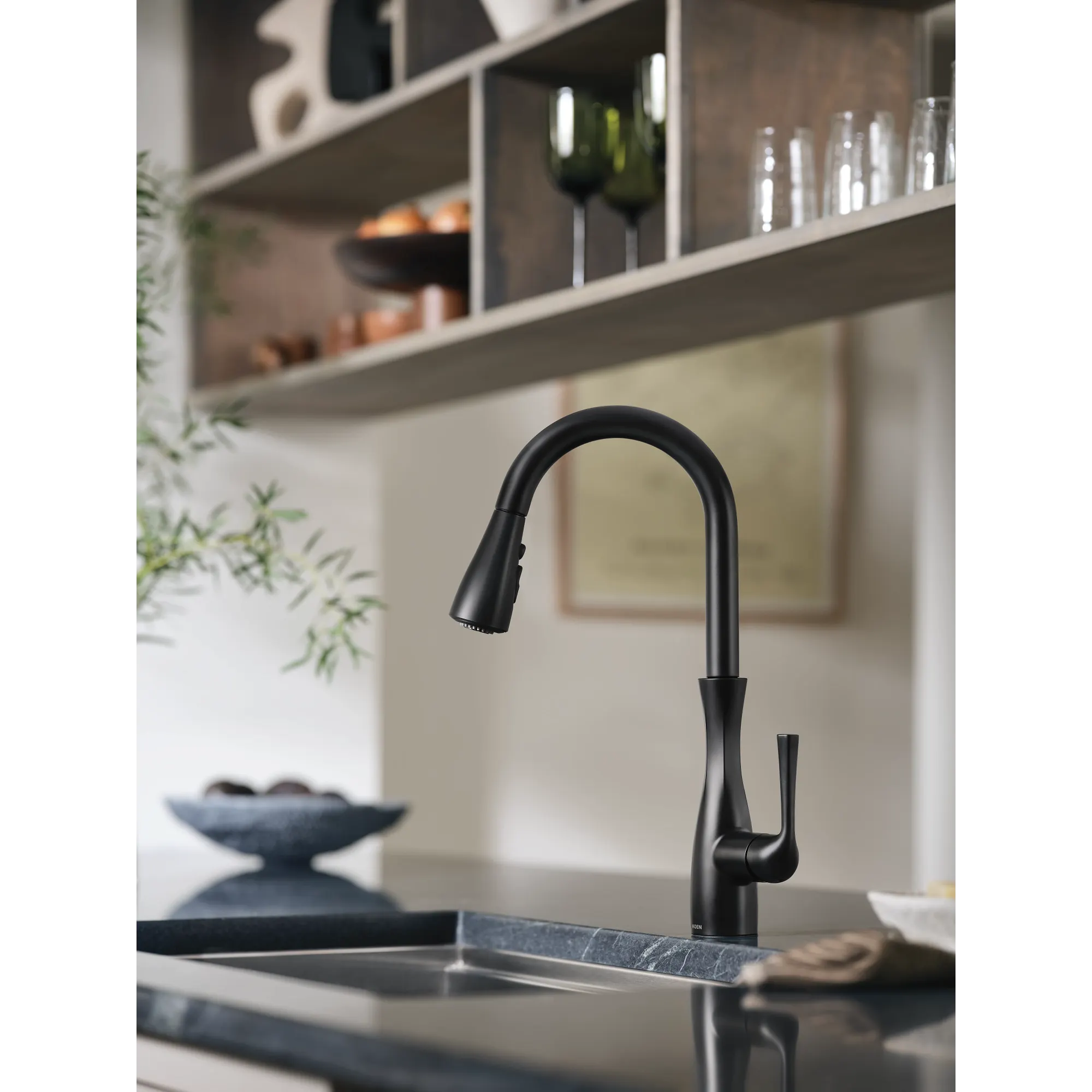 Arlia Chrome one-handle high arc pulldown kitchen faucet - Image 23