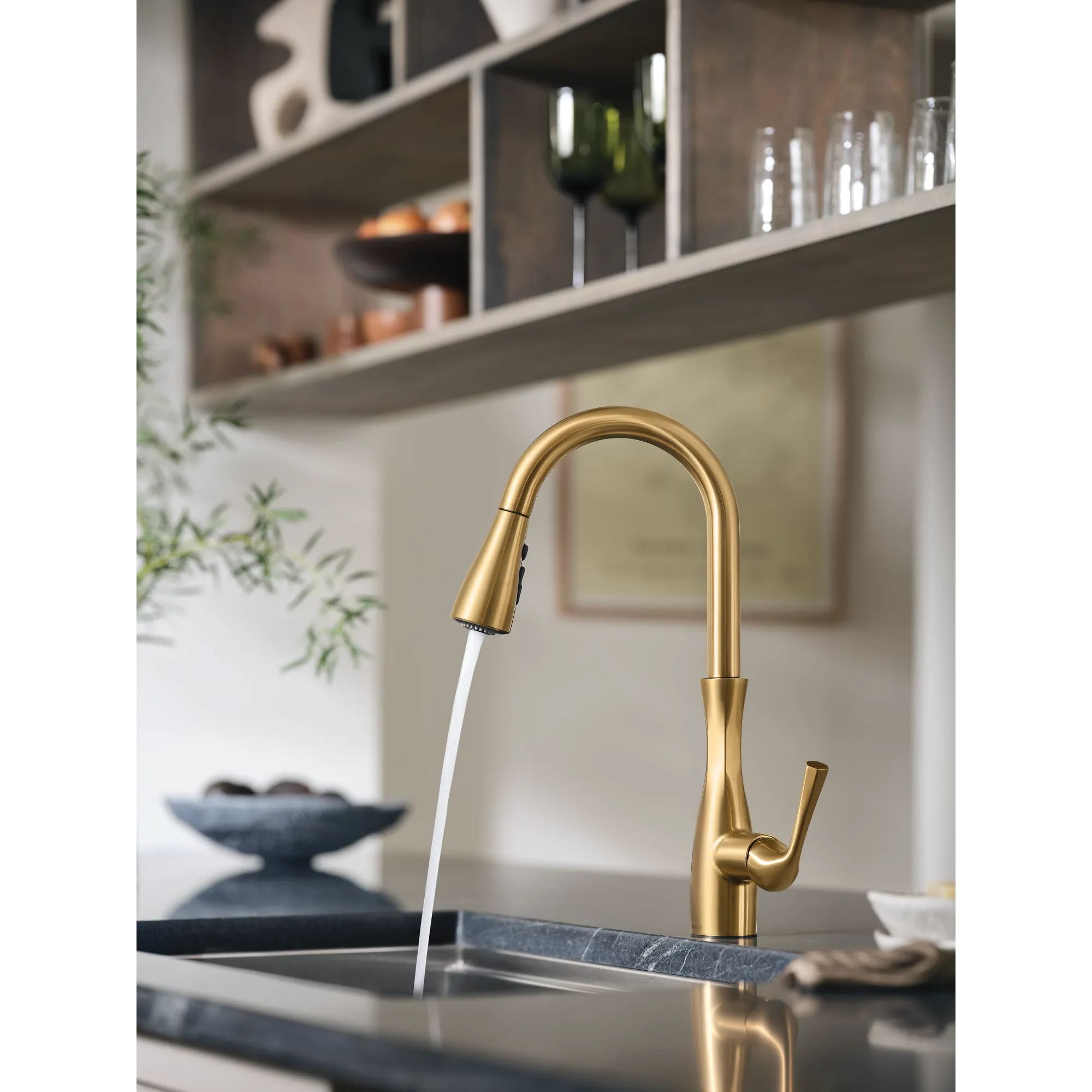 Arlia Chrome one-handle high arc pulldown kitchen faucet - Image 50