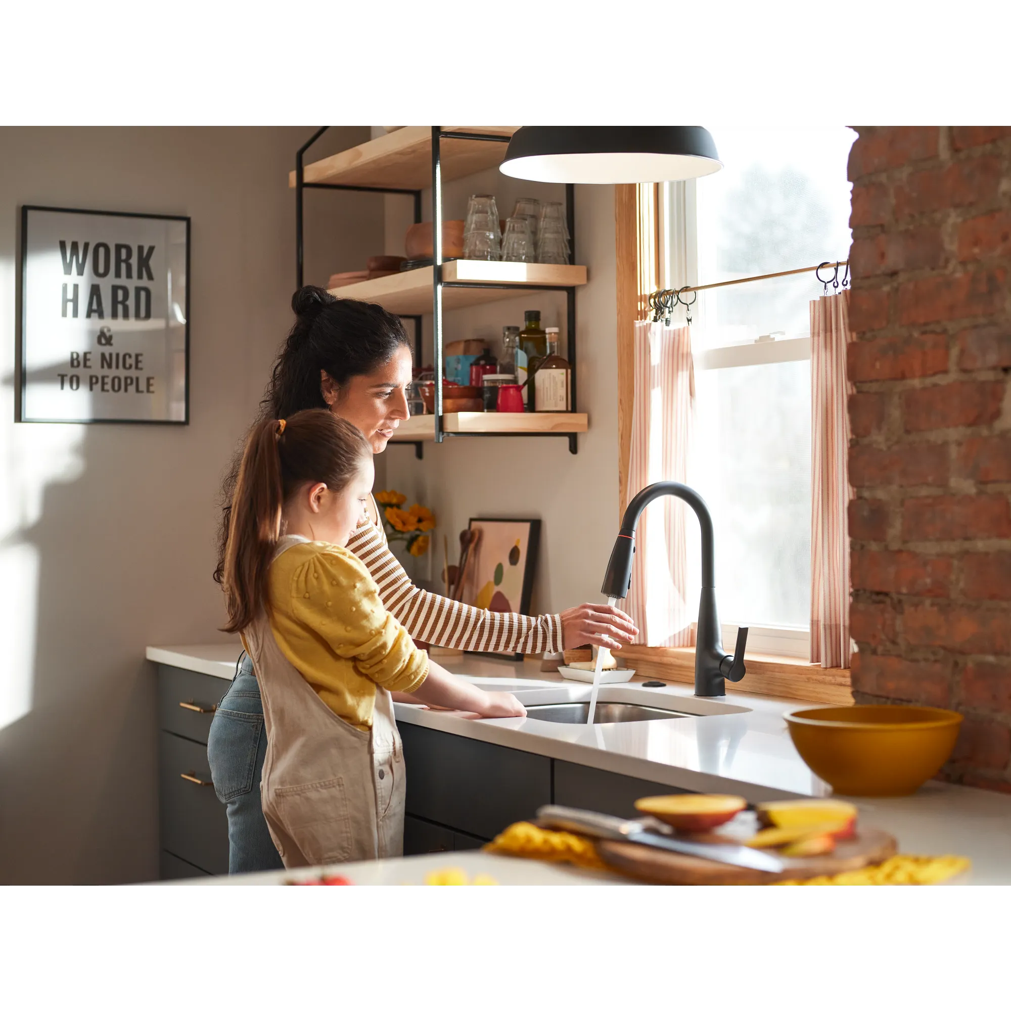 Haelyn One-Handle High Arc Pulldown Kitchen Faucet With ColorCue® - Image 10