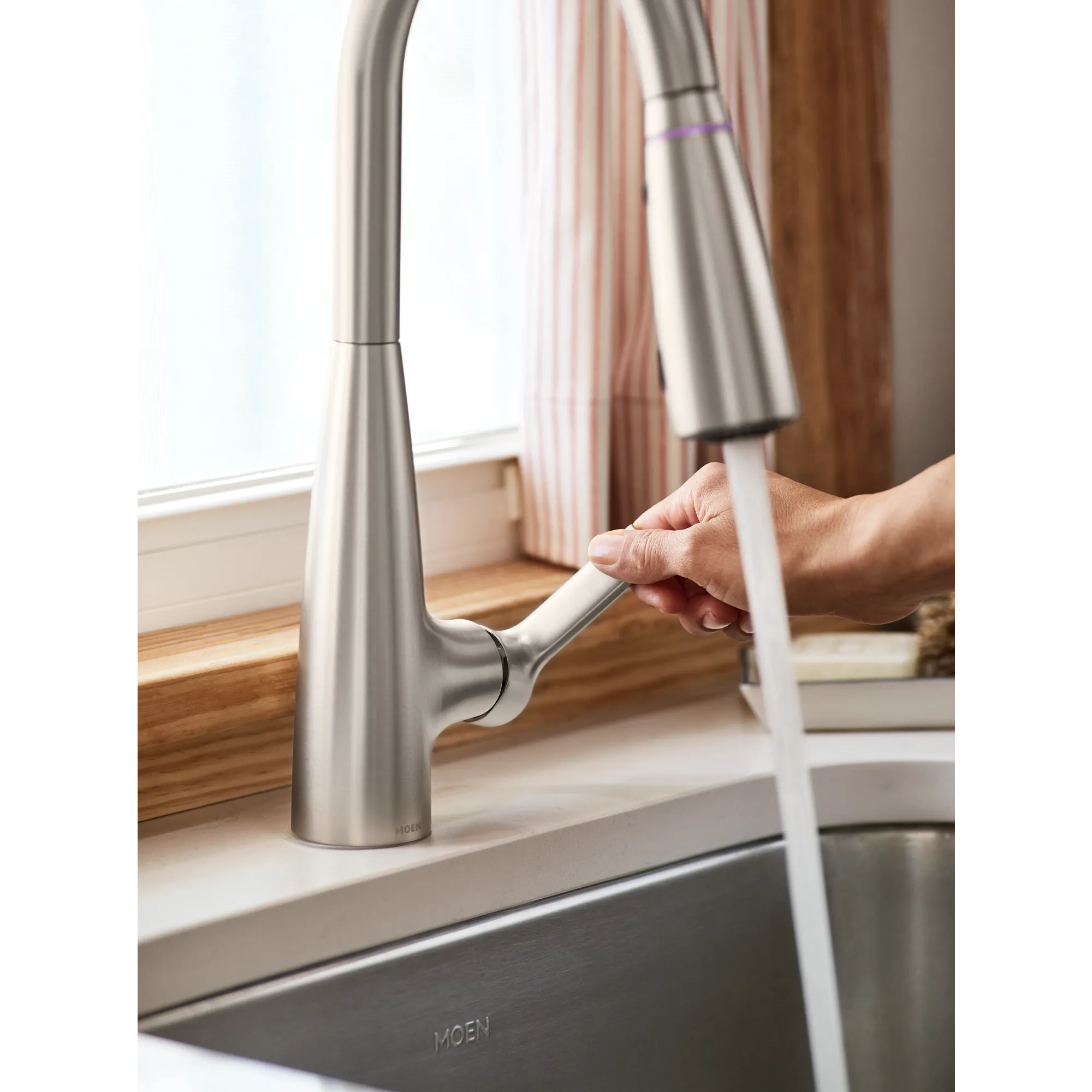 Haelyn One-Handle High Arc Pulldown Kitchen Faucet With ColorCue® - Image 15