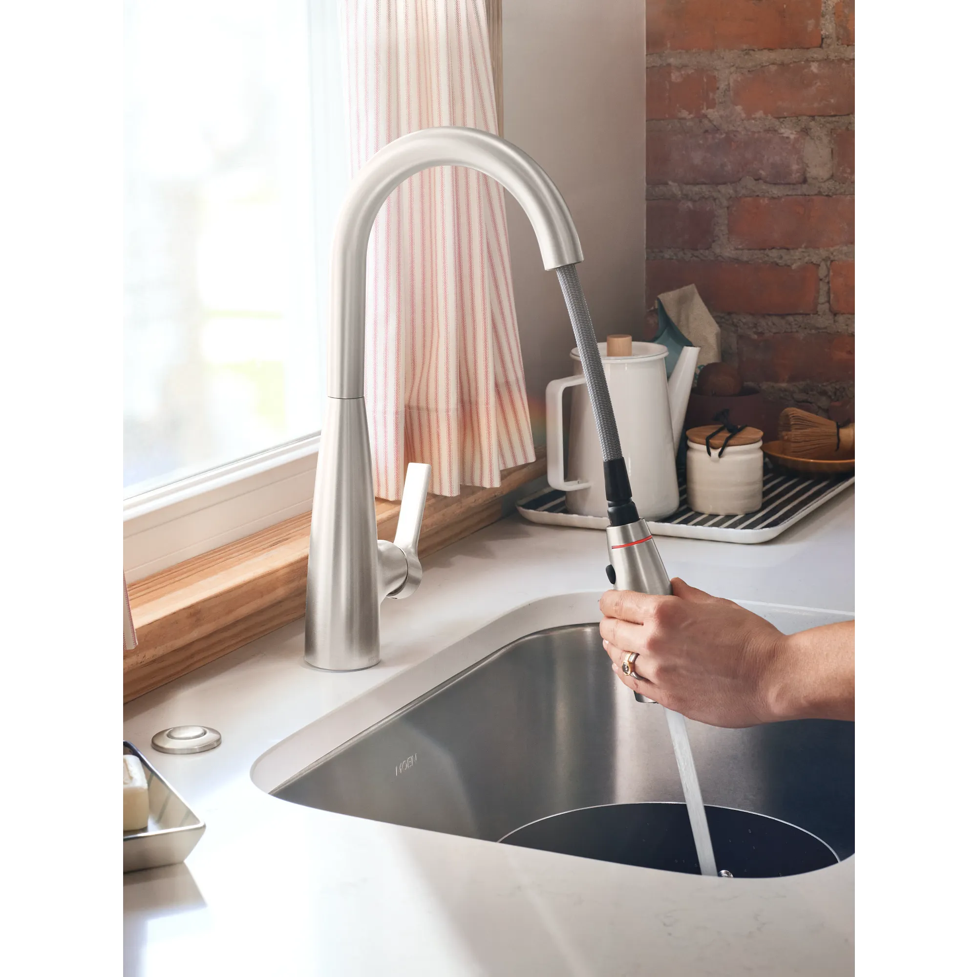 Haelyn One-Handle High Arc Pulldown Kitchen Faucet With ColorCue® - Image 17