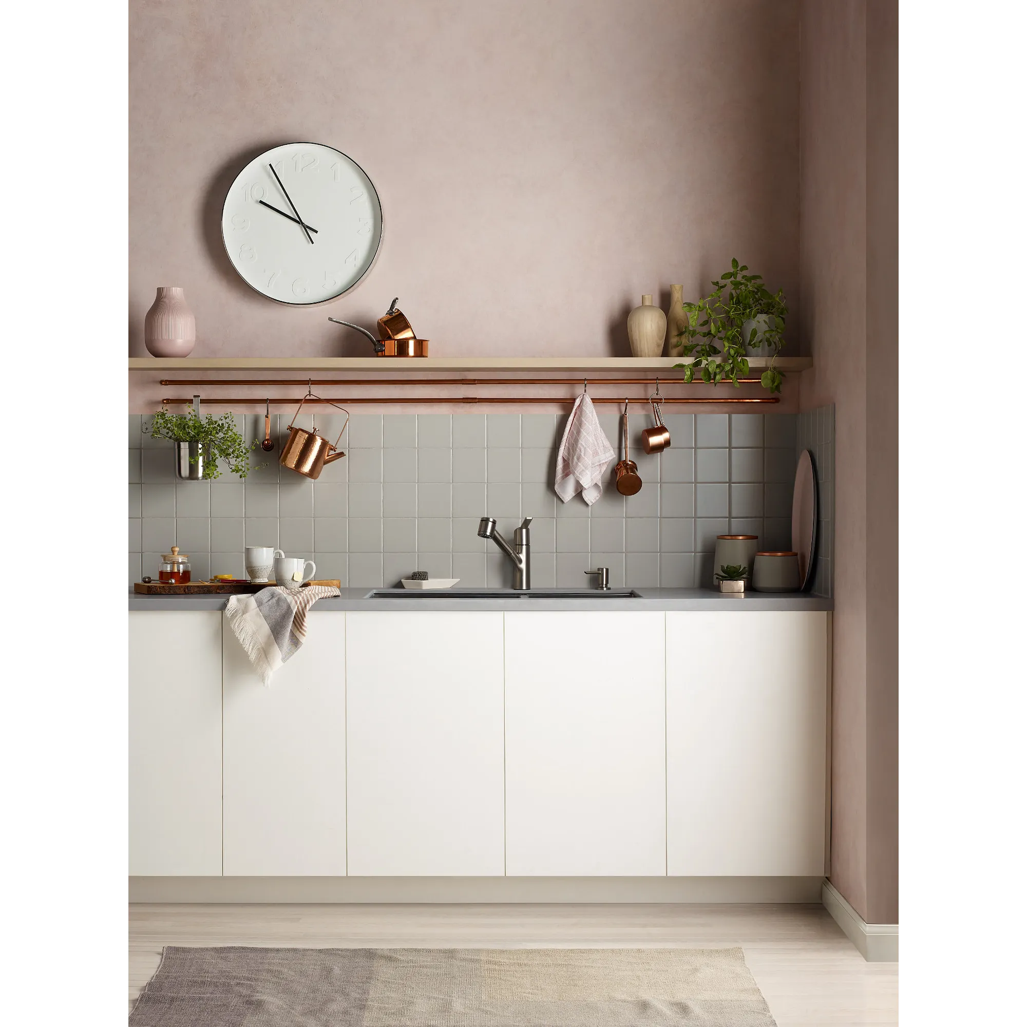 Sombra One-Handle Pullout Kitchen Faucet - Image 10