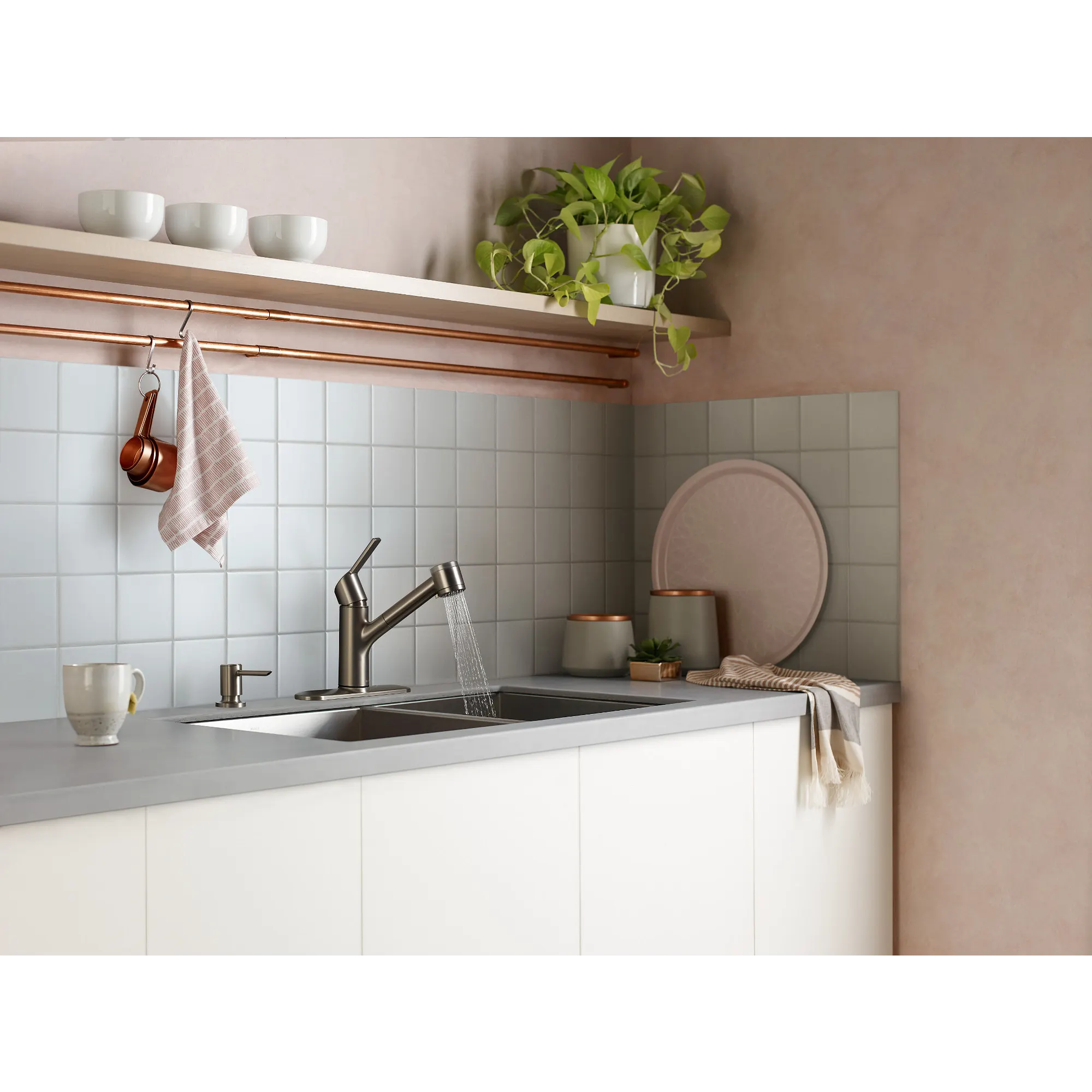 Sombra One-Handle Pullout Kitchen Faucet - Image 8
