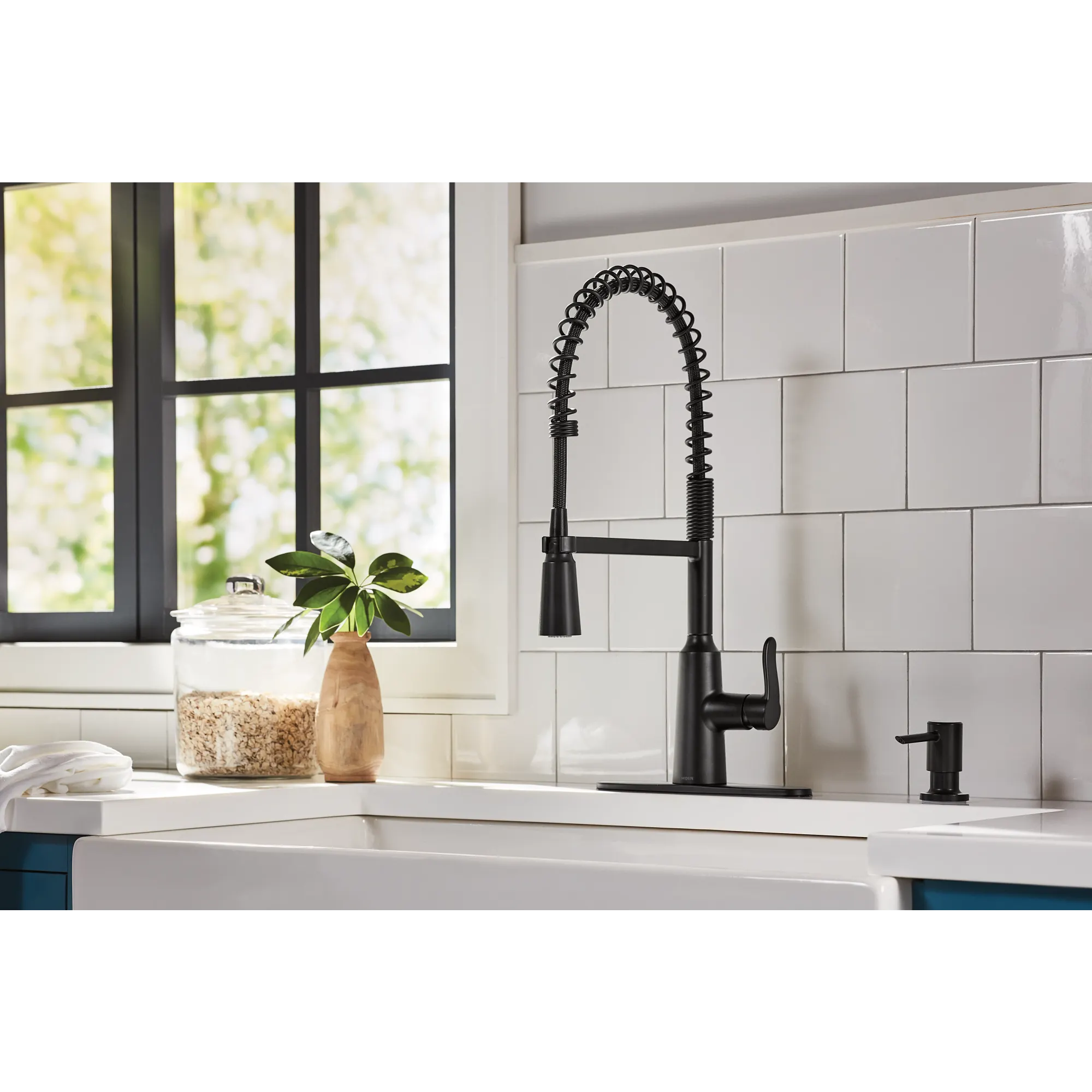 Edwyn One-Handle Pre-Rinse Spring Pulldown Kitchen Faucet - Image 8