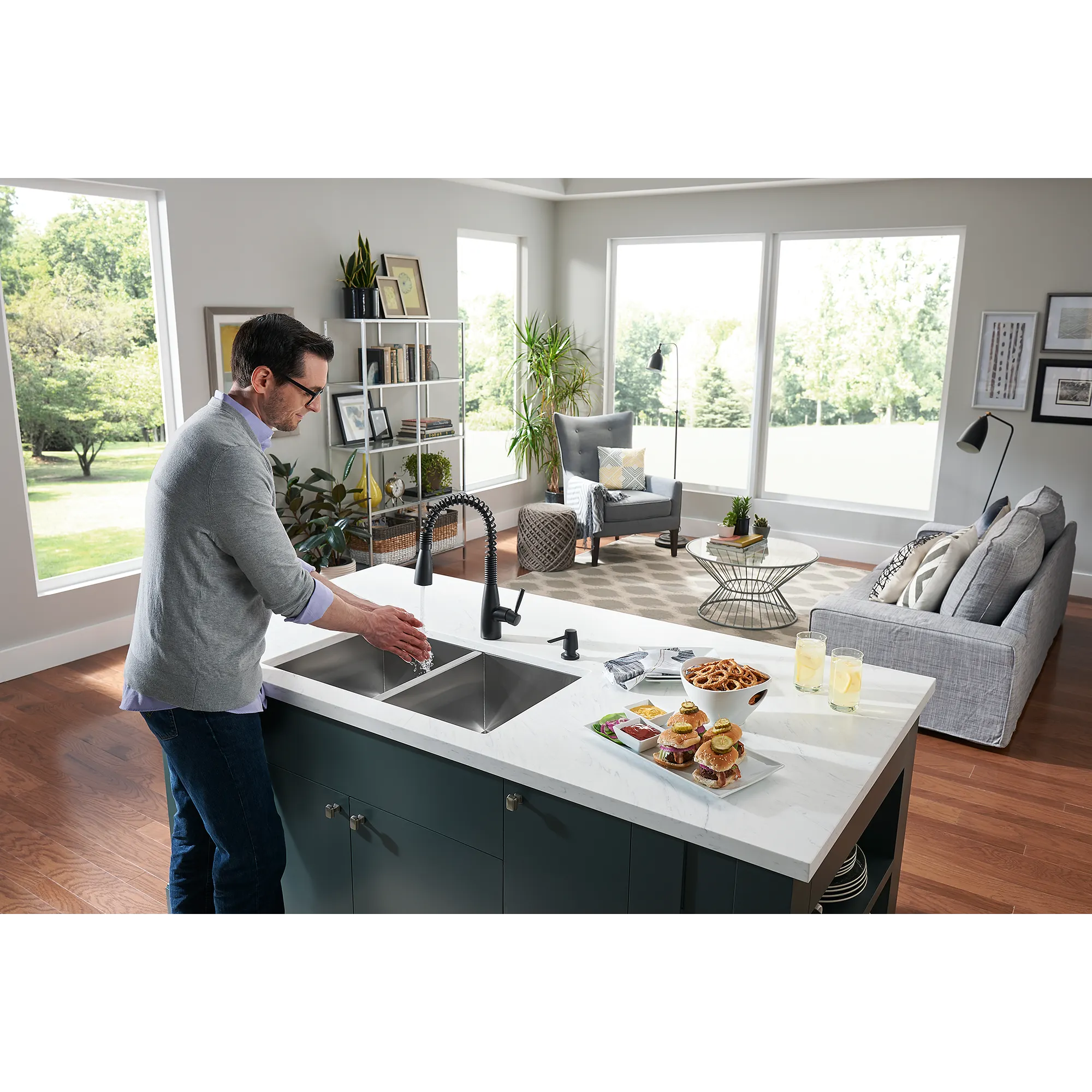 Springvale Matte Black One-Handle Pulldown Kitchen Faucet - Image 11